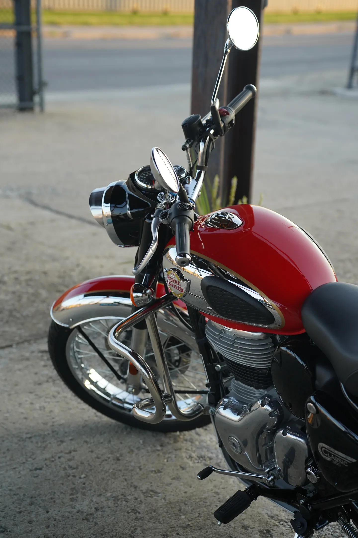 2024 Royal Enfield Classic 350 - Chrome Red - Used
