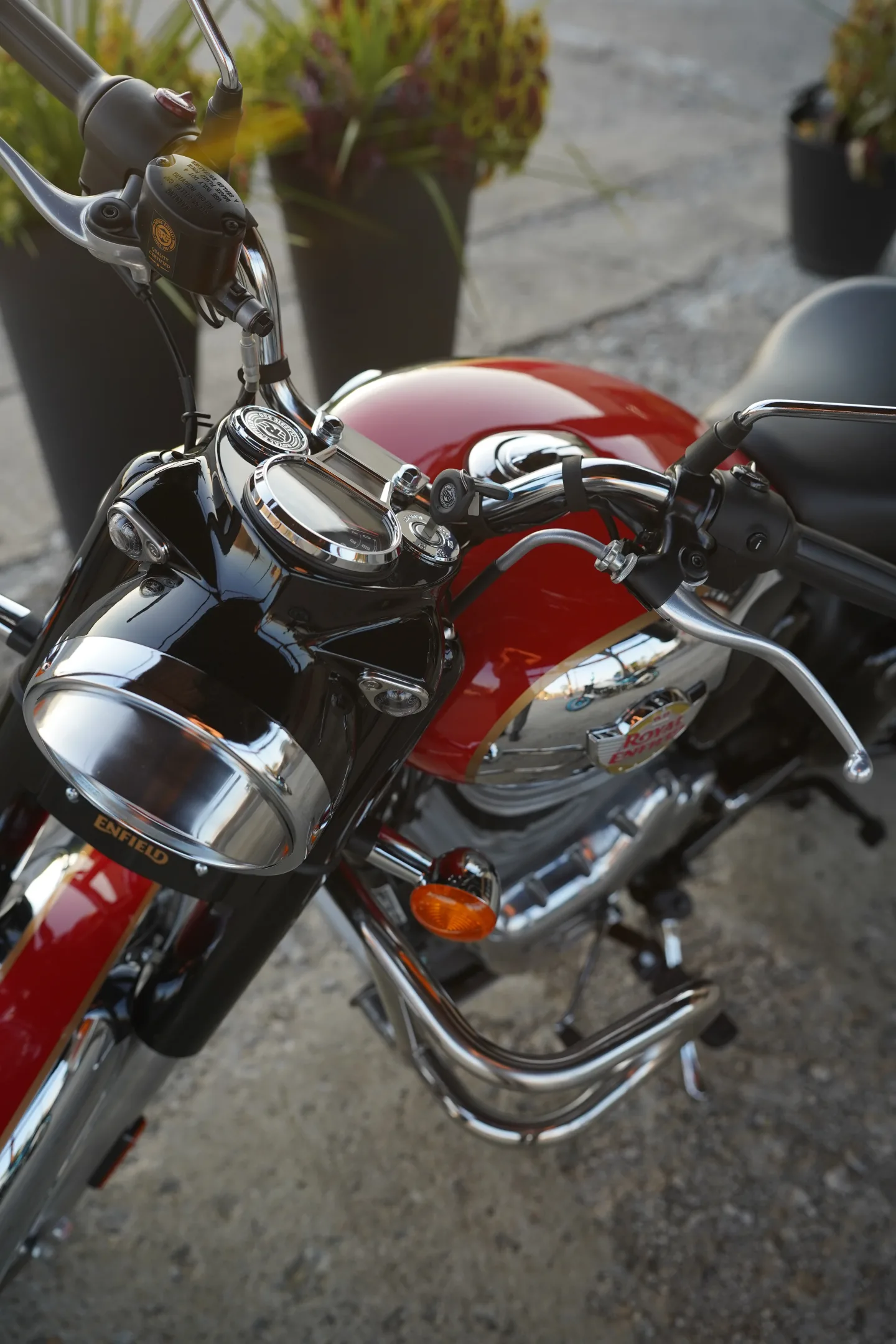 2024 Royal Enfield Classic 350 - Chrome Red - Used