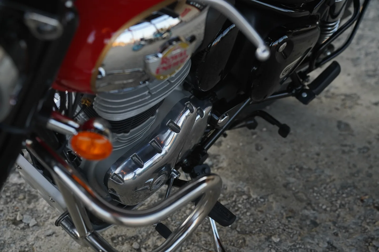 2024 Royal Enfield Classic 350 - Chrome Red - Used