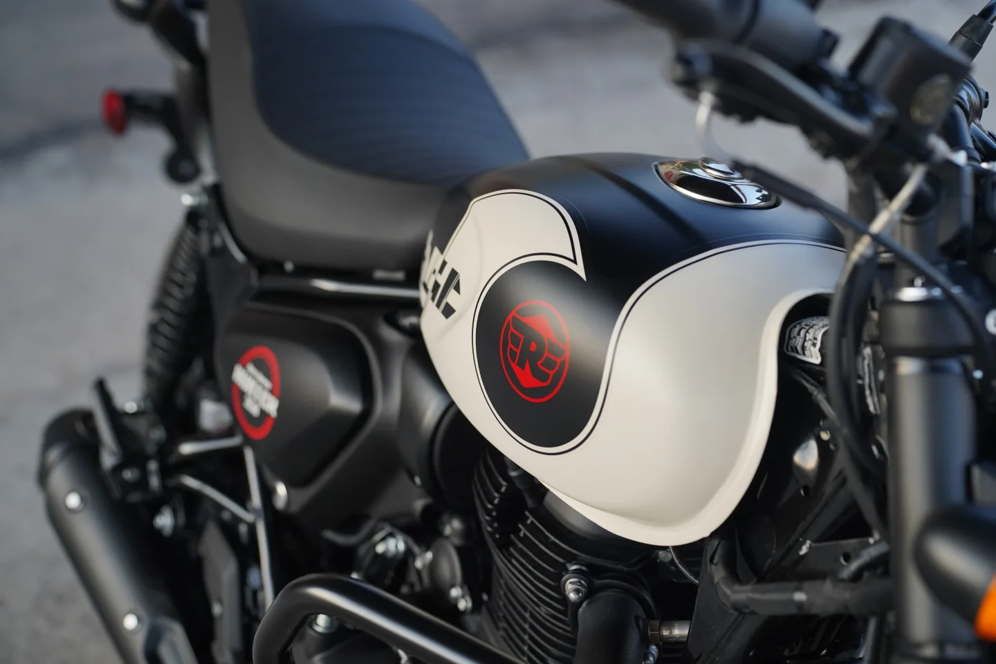 2026 Royal Enfield Hunter 350 - Tokyo Black - Used