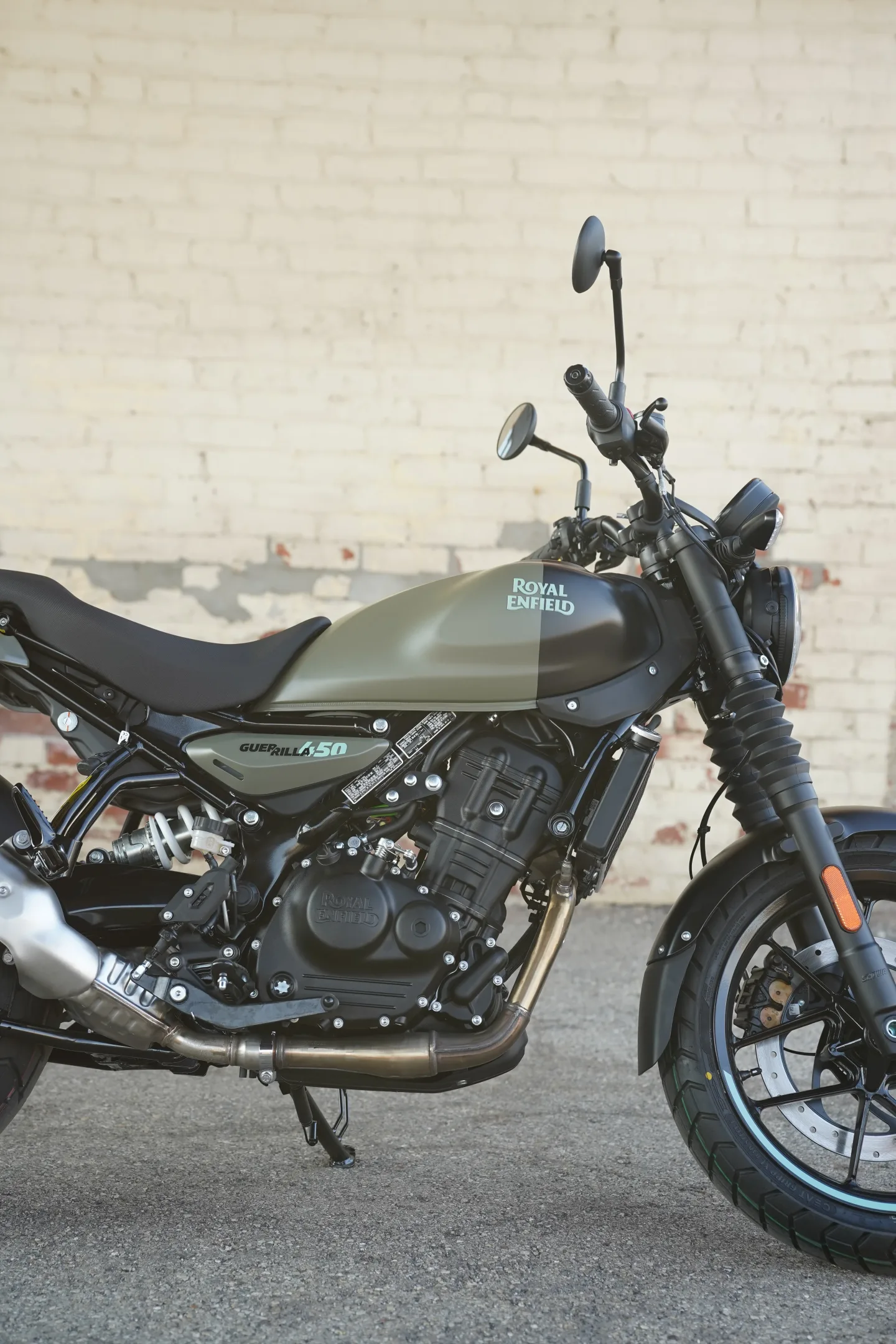 2027 Royal Enfield Guerrilla 450 - Shadow Ash Green