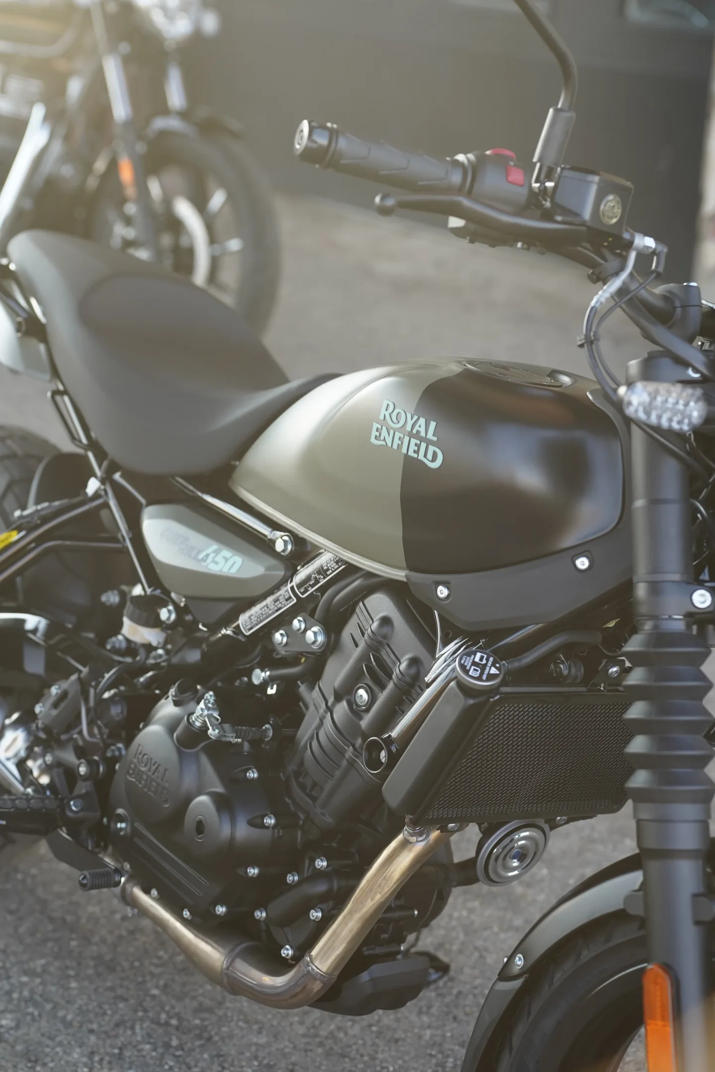 2027 Royal Enfield Guerrilla 450 - Shadow Ash Green