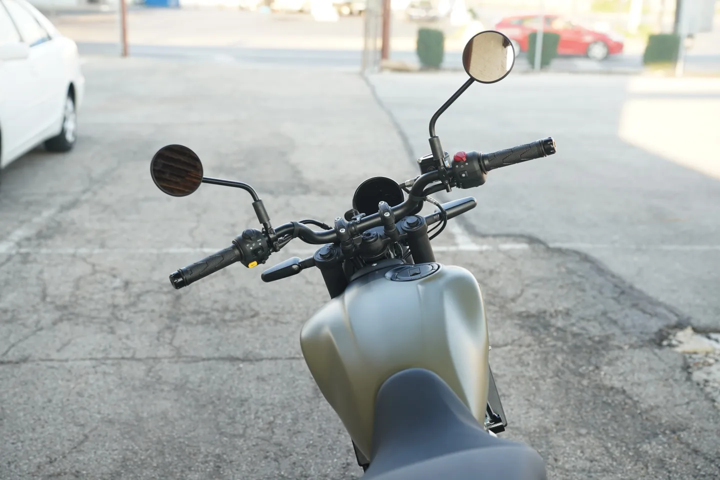 2027 Royal Enfield Guerrilla 450 - Shadow Ash Green