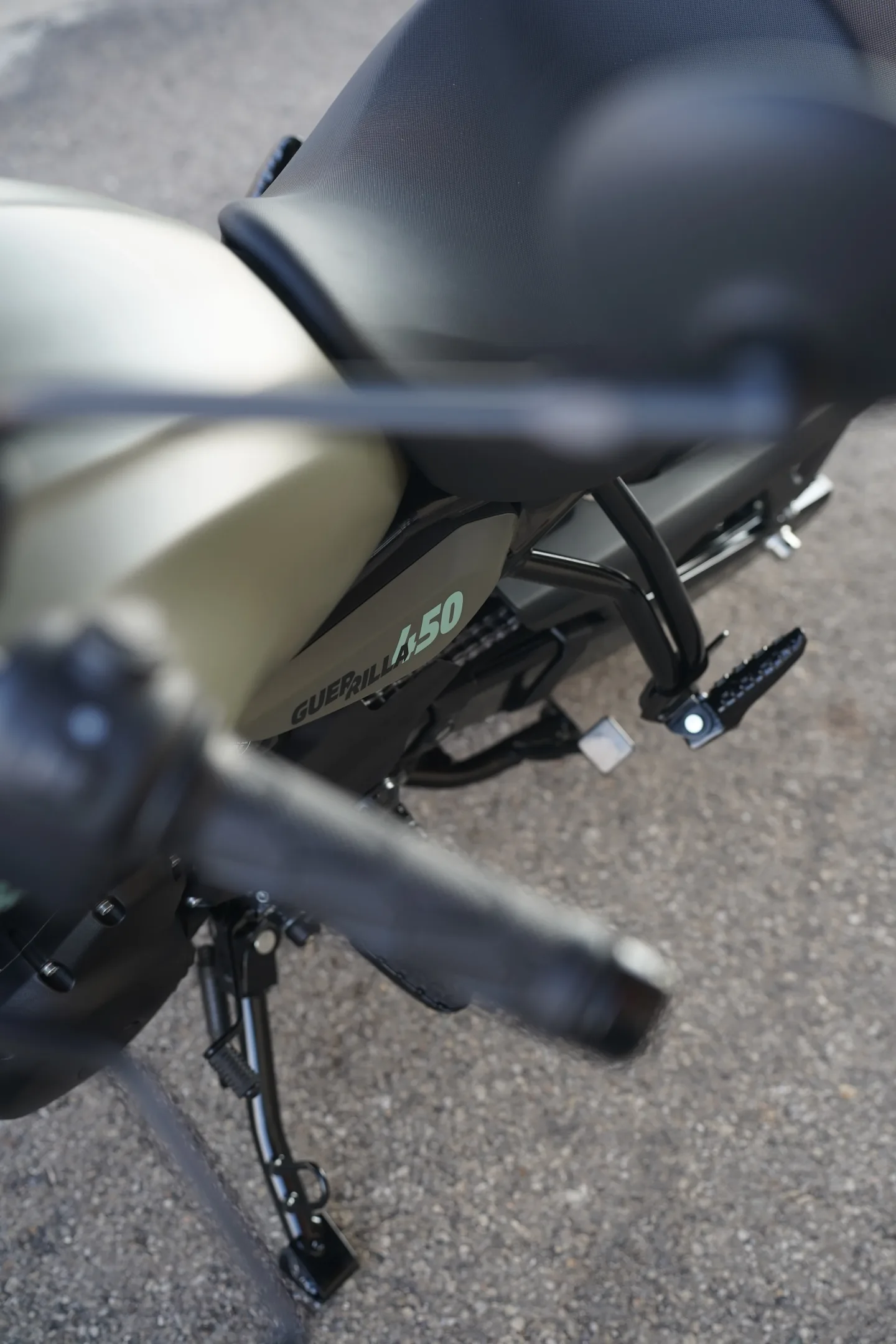 2027 Royal Enfield Guerrilla 450 - Shadow Ash Green