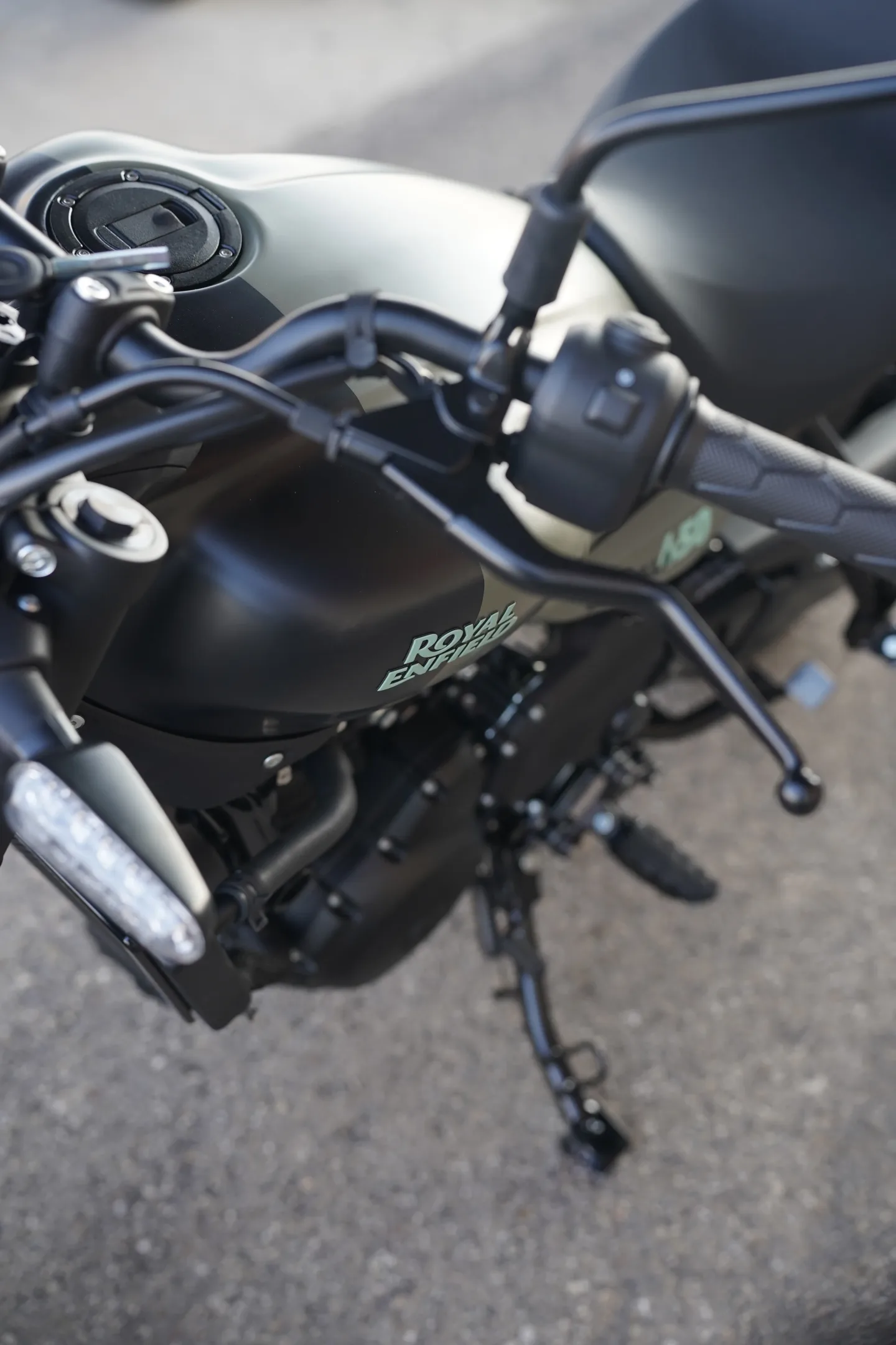 2027 Royal Enfield Guerrilla 450 - Shadow Ash Green