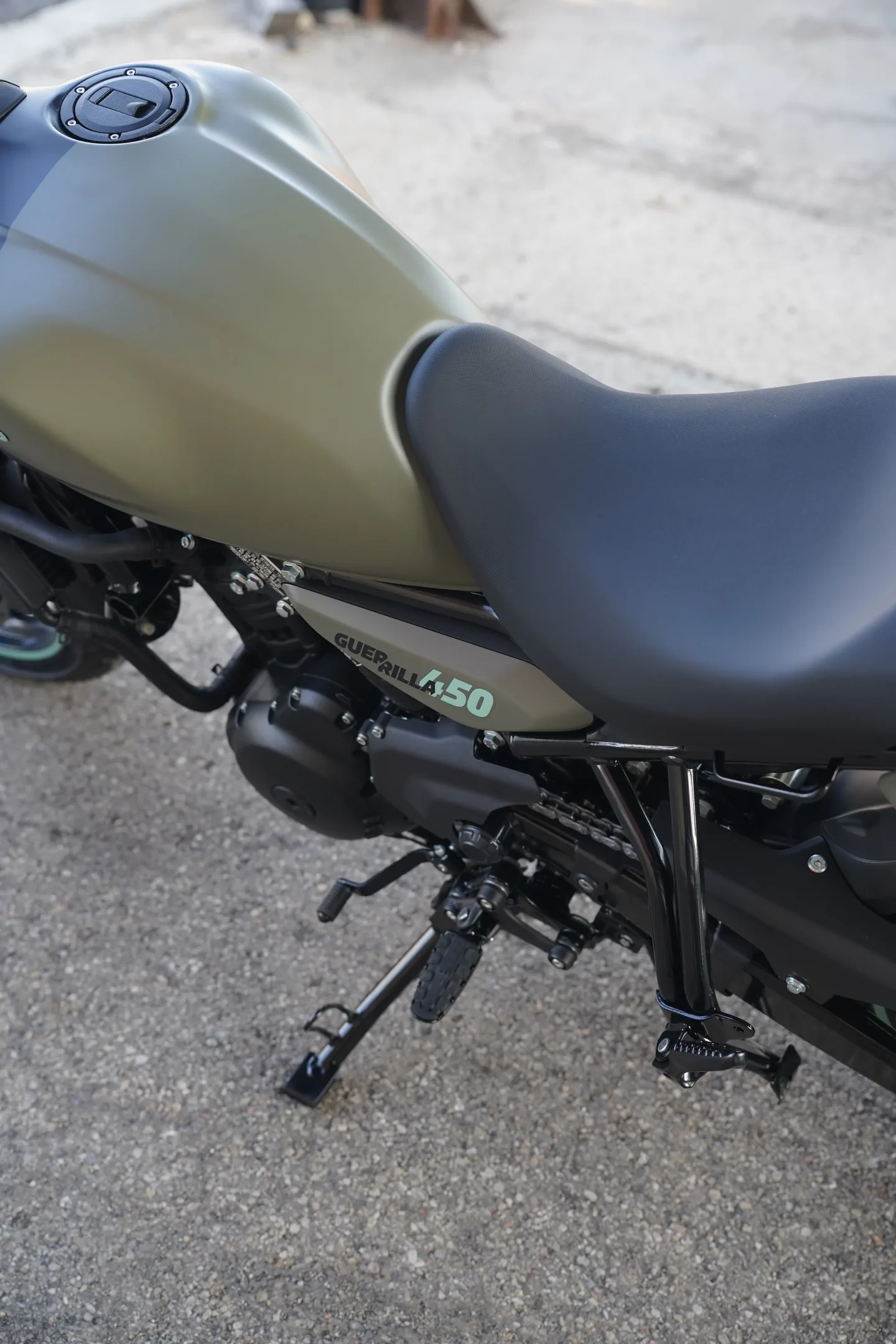 2027 Royal Enfield Guerrilla 450 - Shadow Ash Green