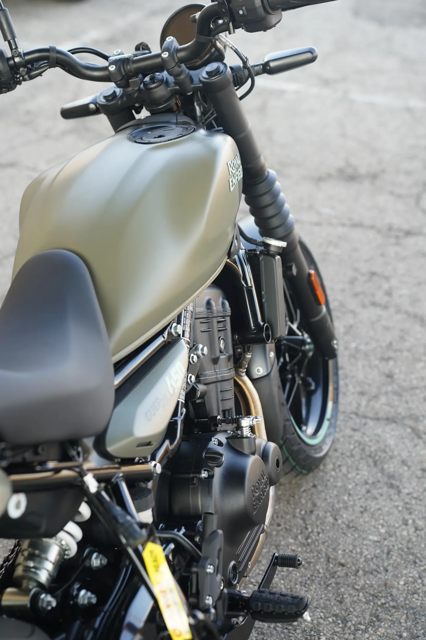 2027 Royal Enfield Guerrilla 450 - Shadow Ash Green