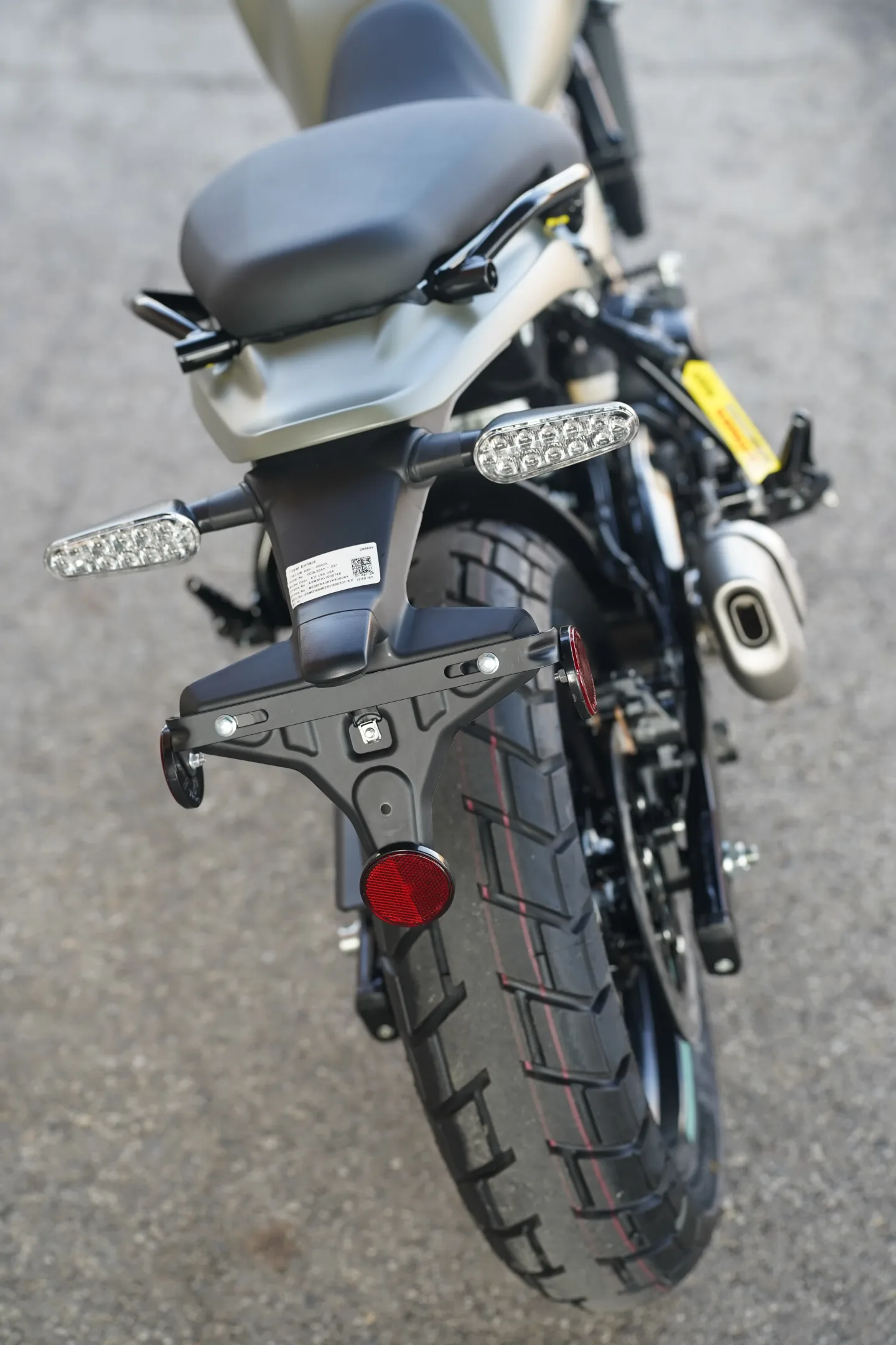 2027 Royal Enfield Guerrilla 450 - Shadow Ash Green