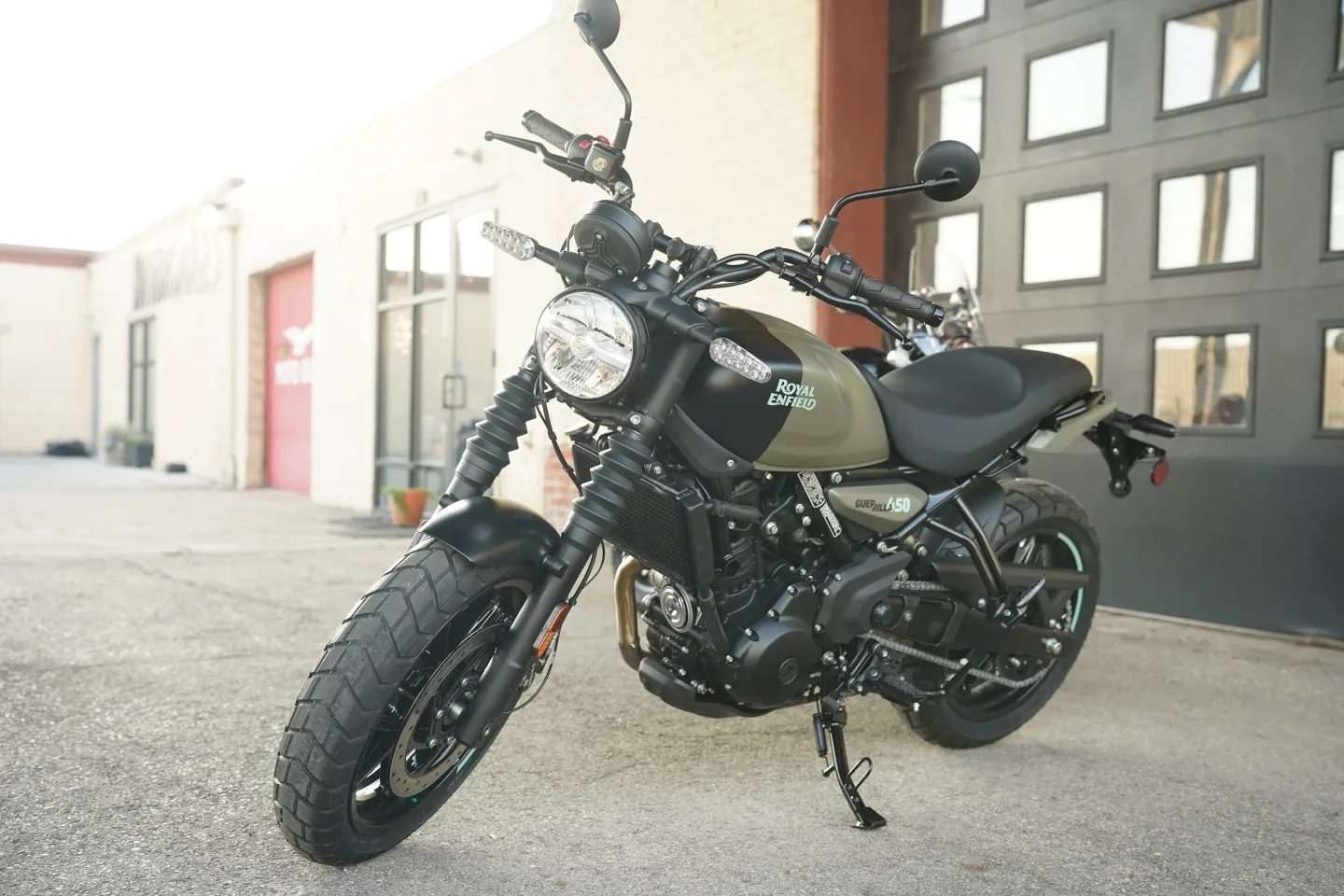 2027 Royal Enfield Guerrilla 450 - Shadow Ash Green