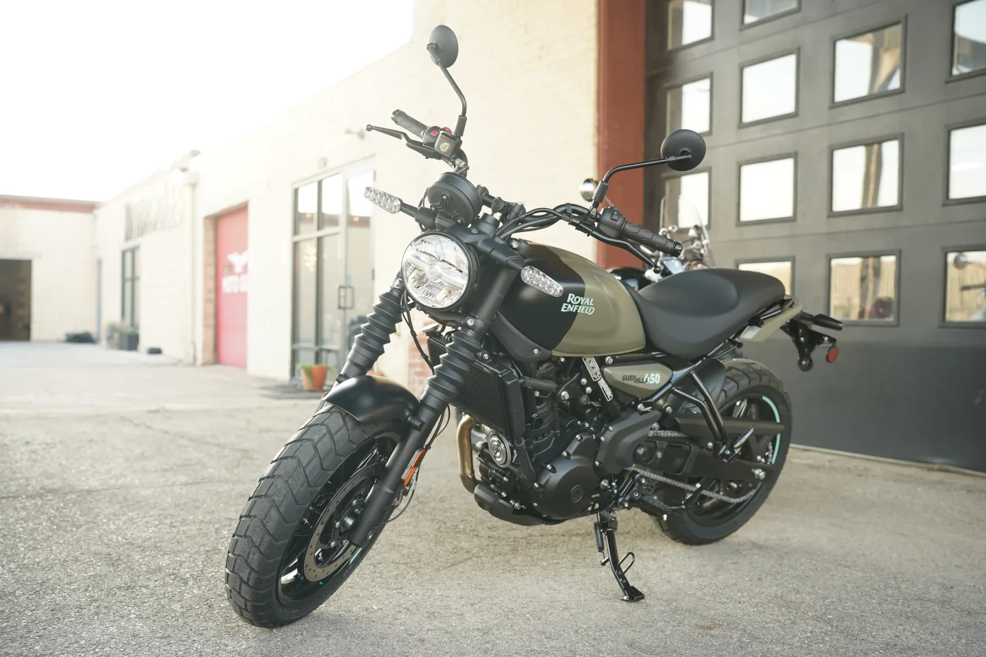 2027 Royal Enfield Guerrilla 450 - Shadow Ash Green