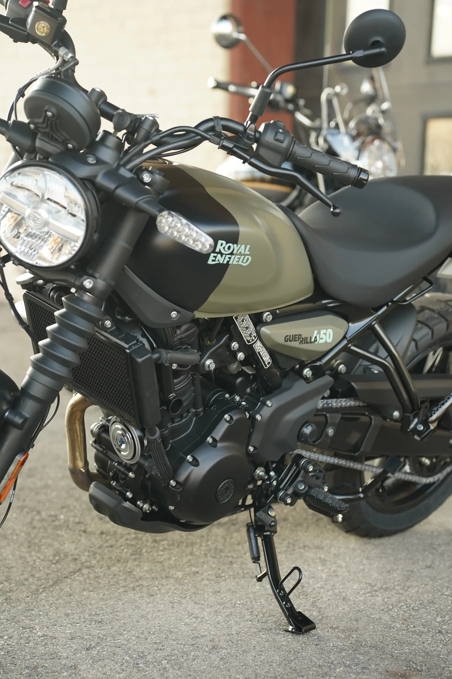 2027 Royal Enfield Guerrilla 450 - Shadow Ash Green