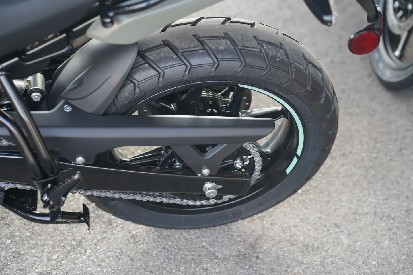 2027 Royal Enfield Guerrilla 450 - Shadow Ash Green