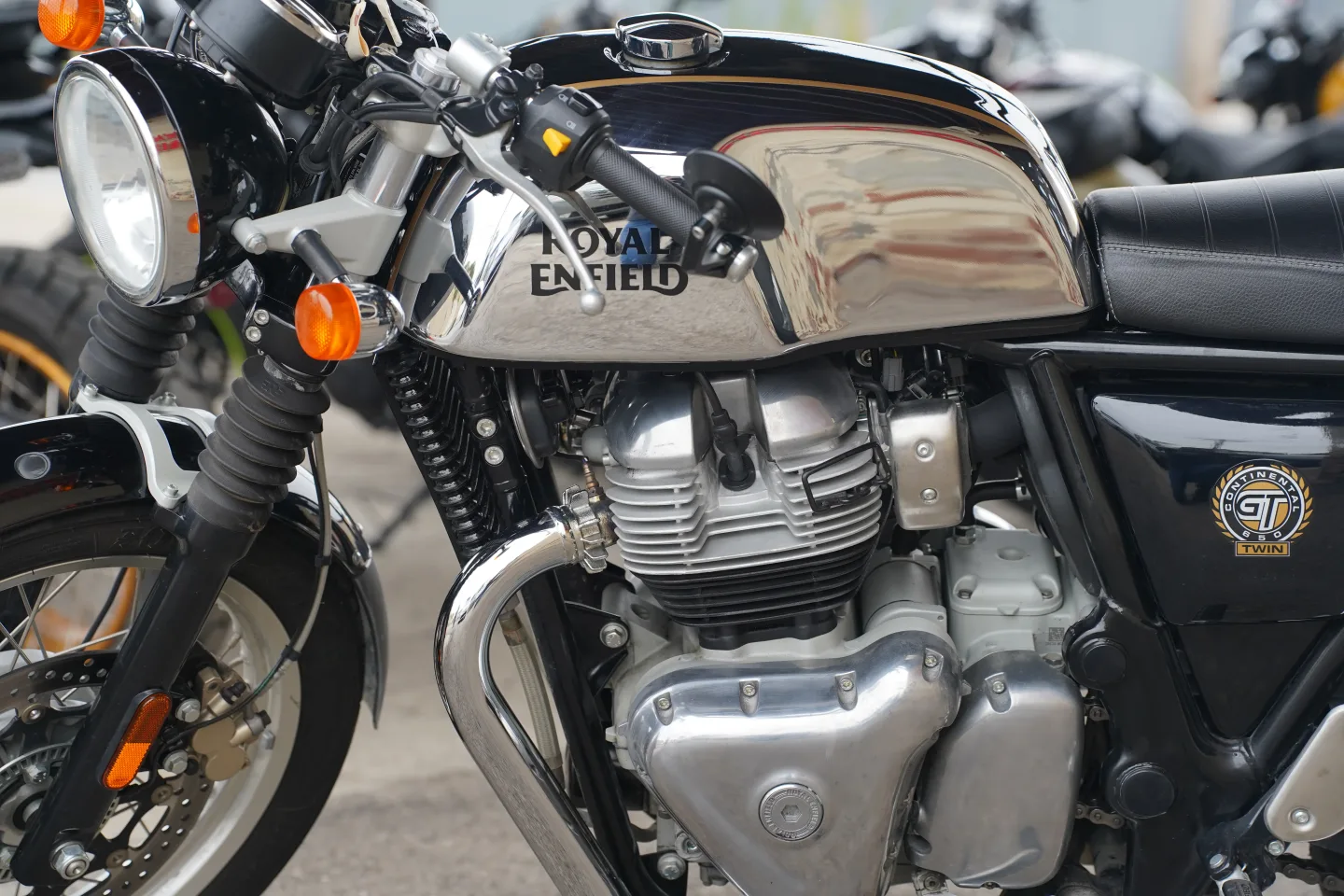 DSC03274 2022 Royal Enfield Continental GT 650 - Mister Clean
