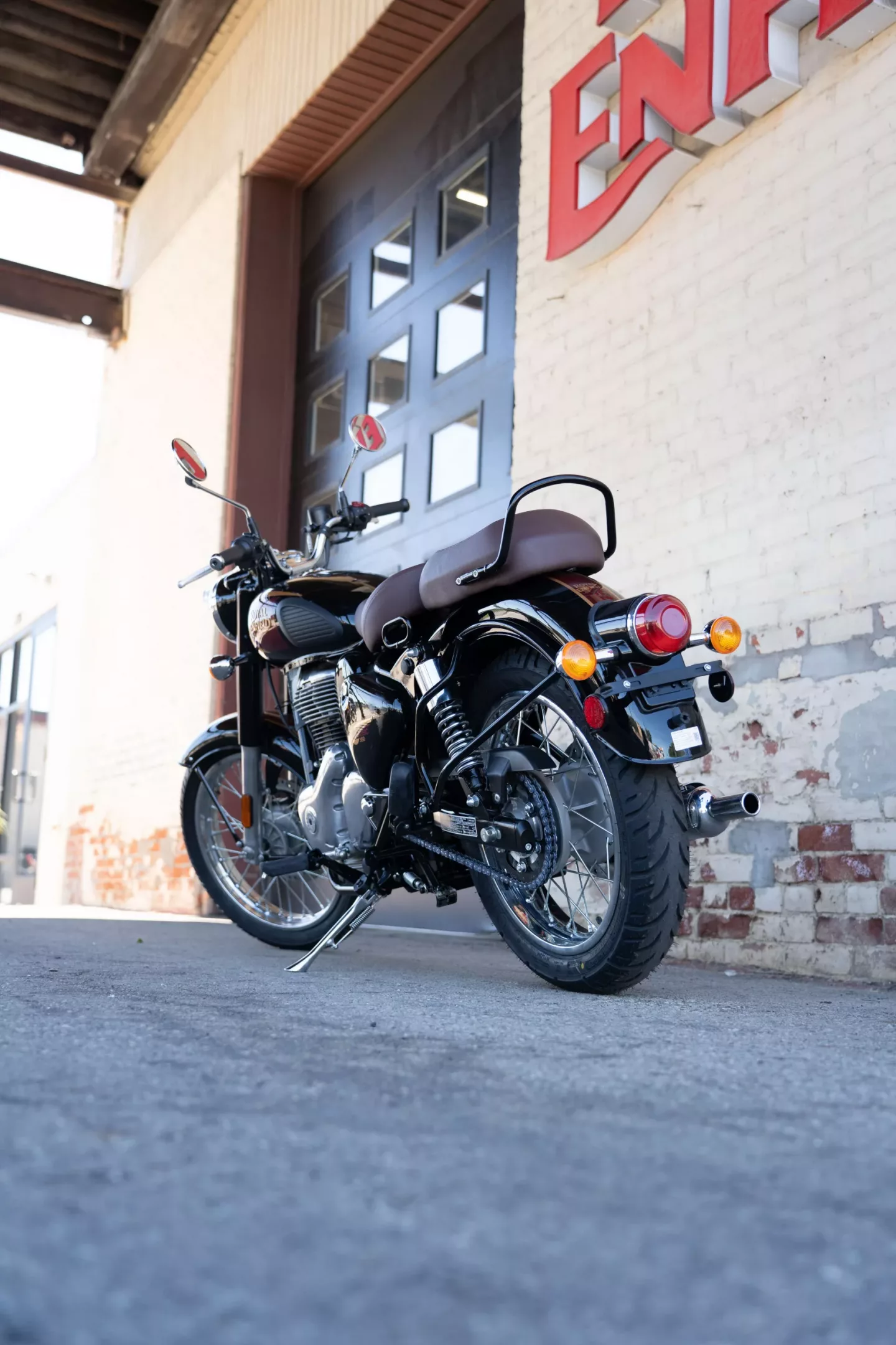 DSC03316 2024 Royal Enfield Classic 350 - Halcyon Black
