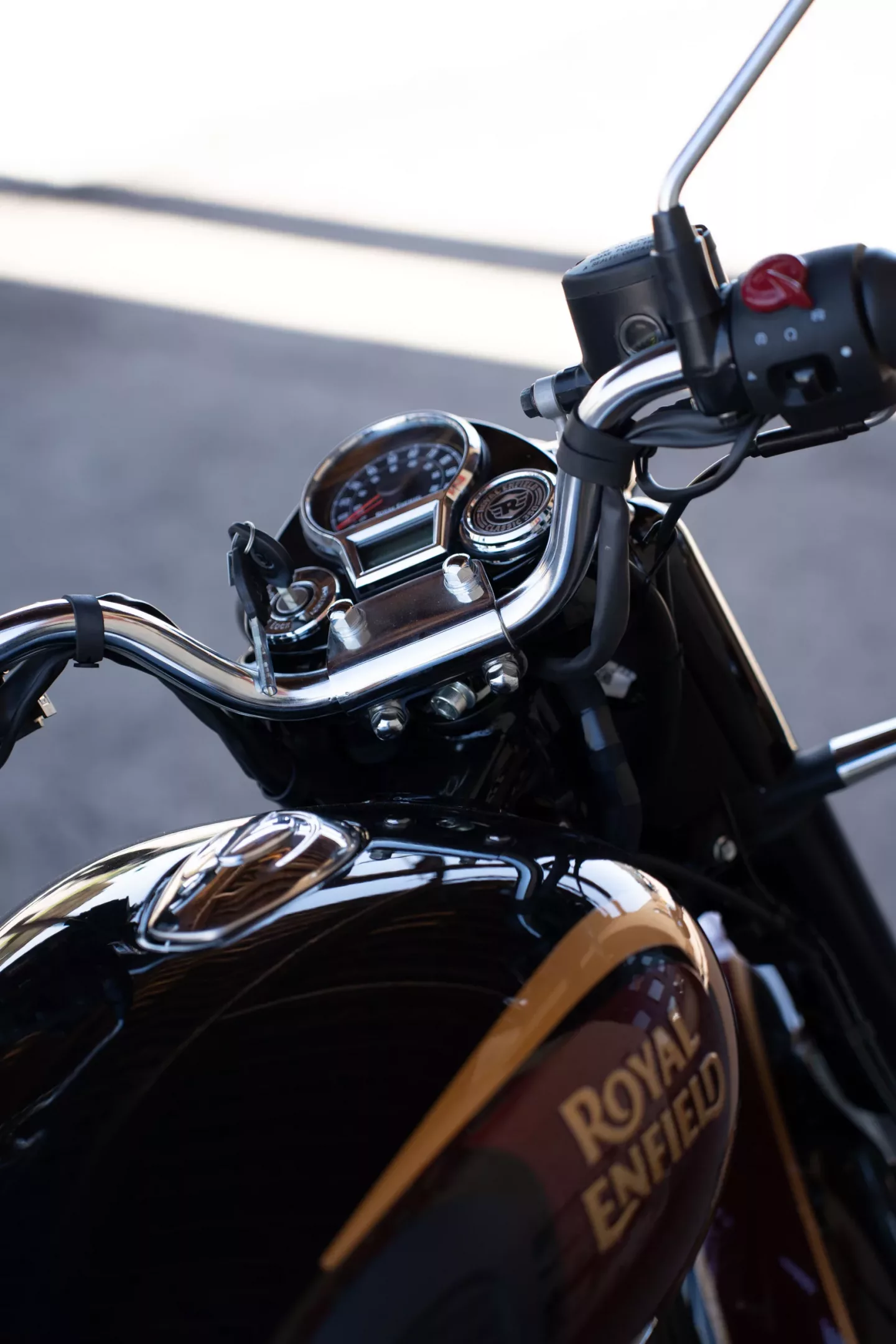DSC03326 2024 Royal Enfield Classic 350 - Halcyon Black