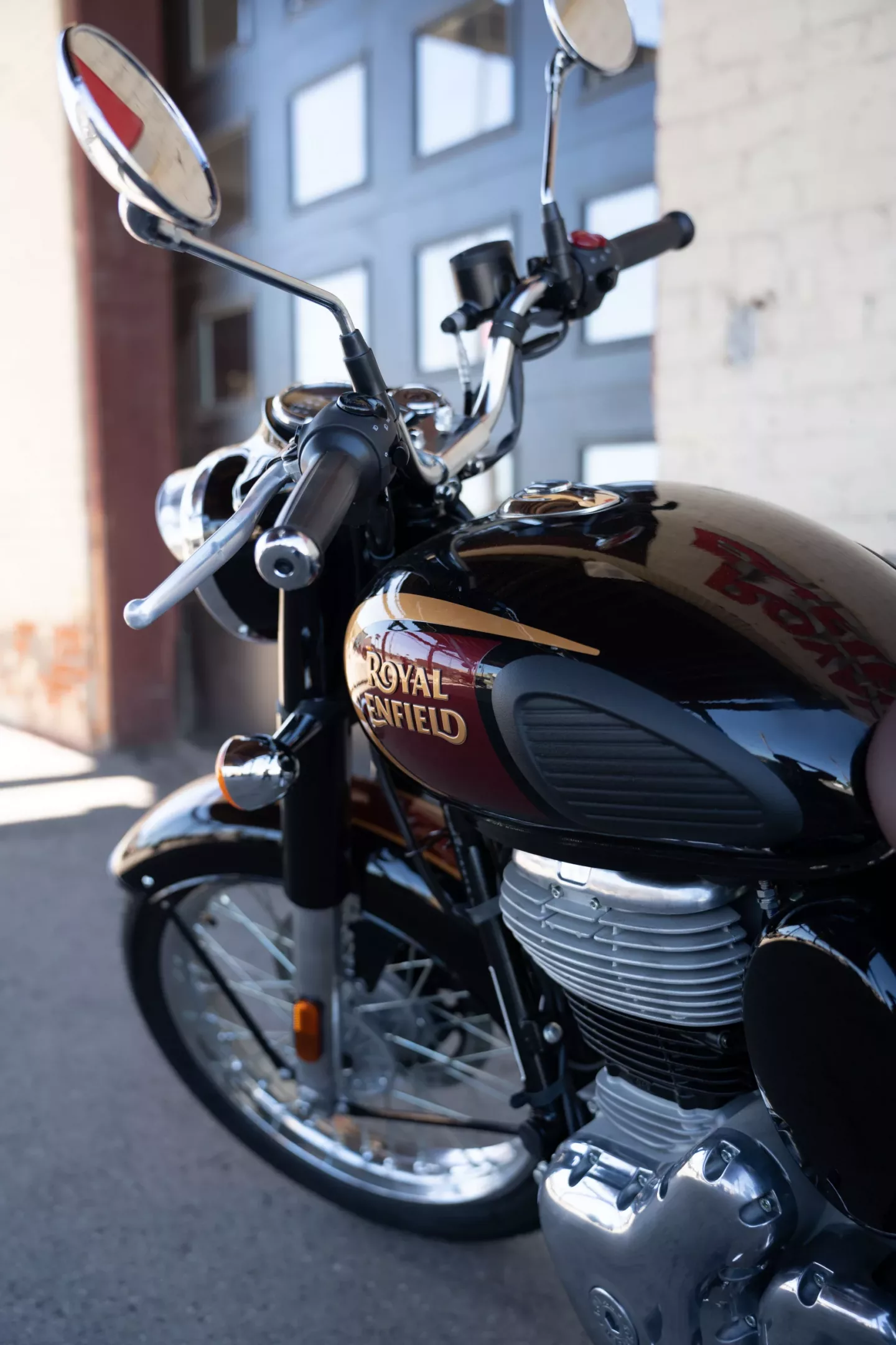 DSC03335 2024 Royal Enfield Classic 350 - Halcyon Black