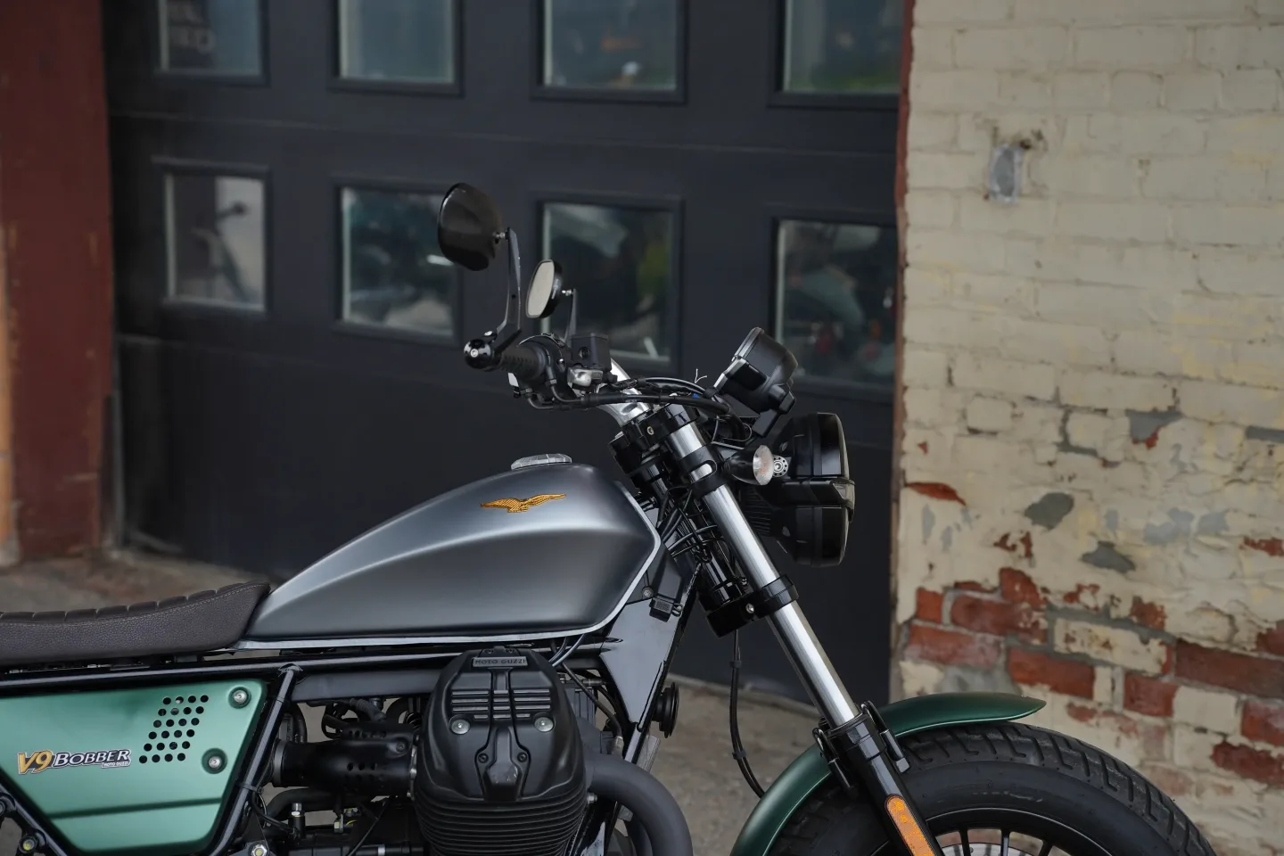 2021 Moto Guzzi V9 Bobber - Centenario