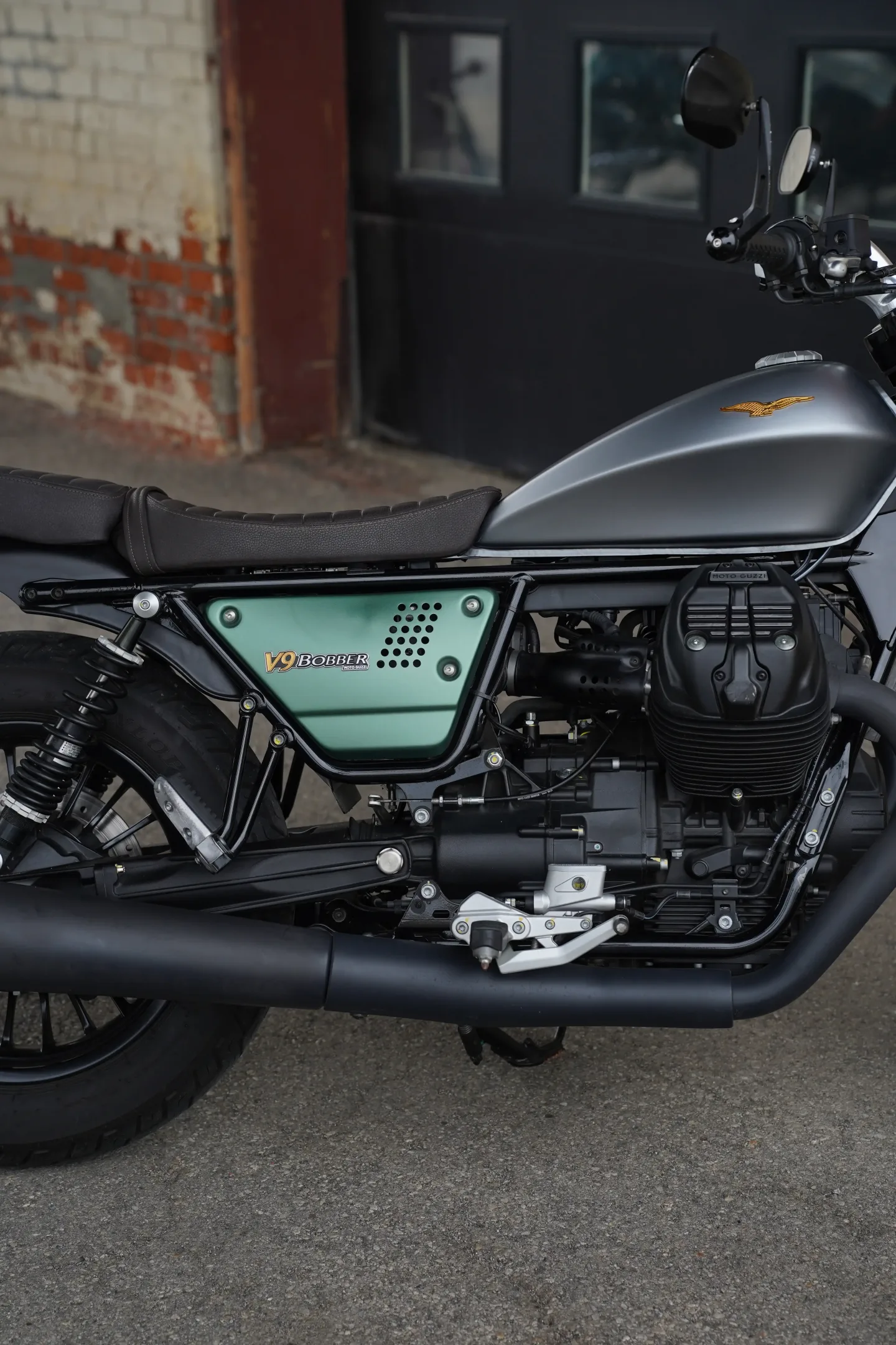 2021 Moto Guzzi V9 Bobber - Centenario