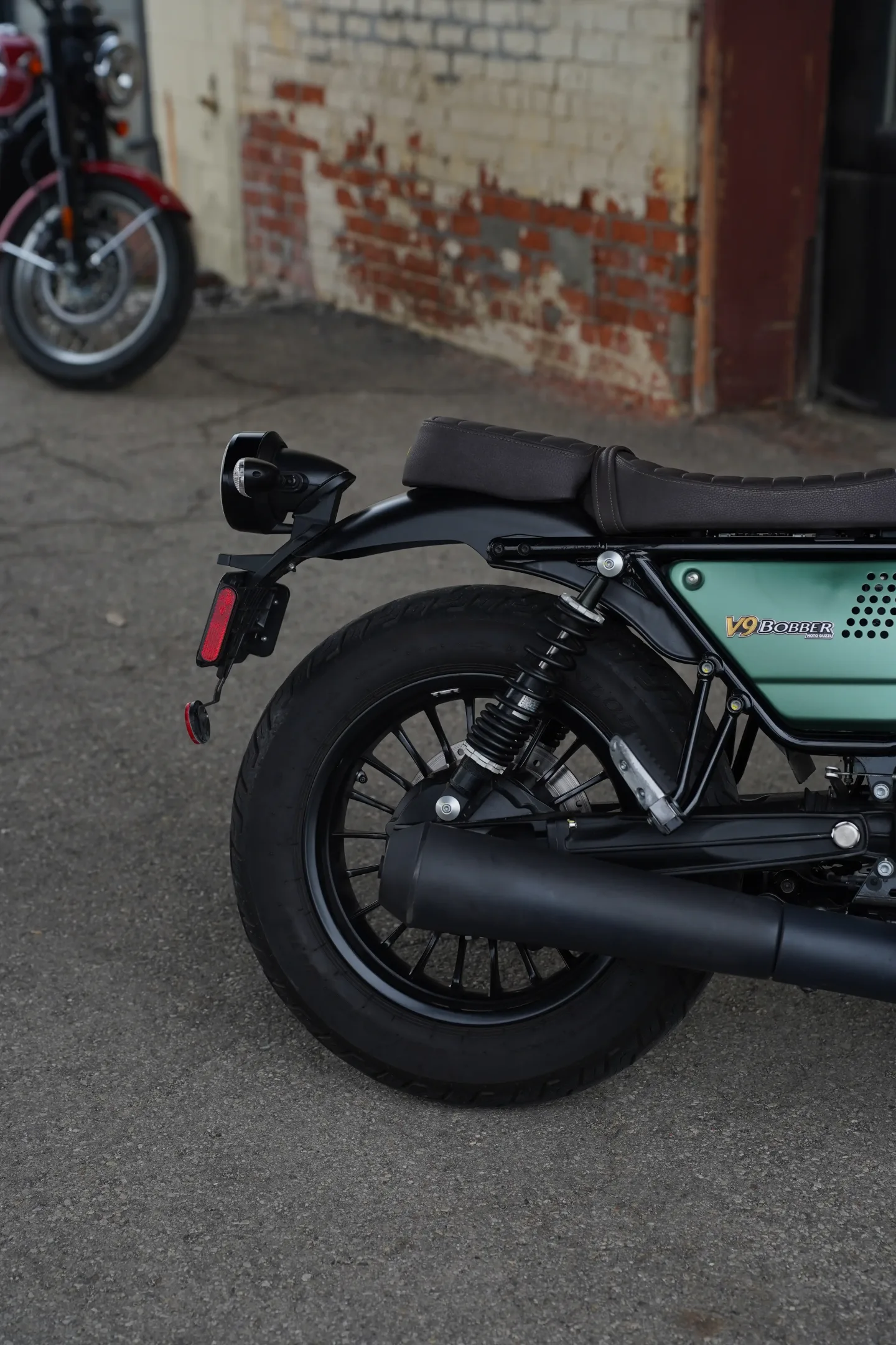 2021 Moto Guzzi V9 Bobber - Centenario