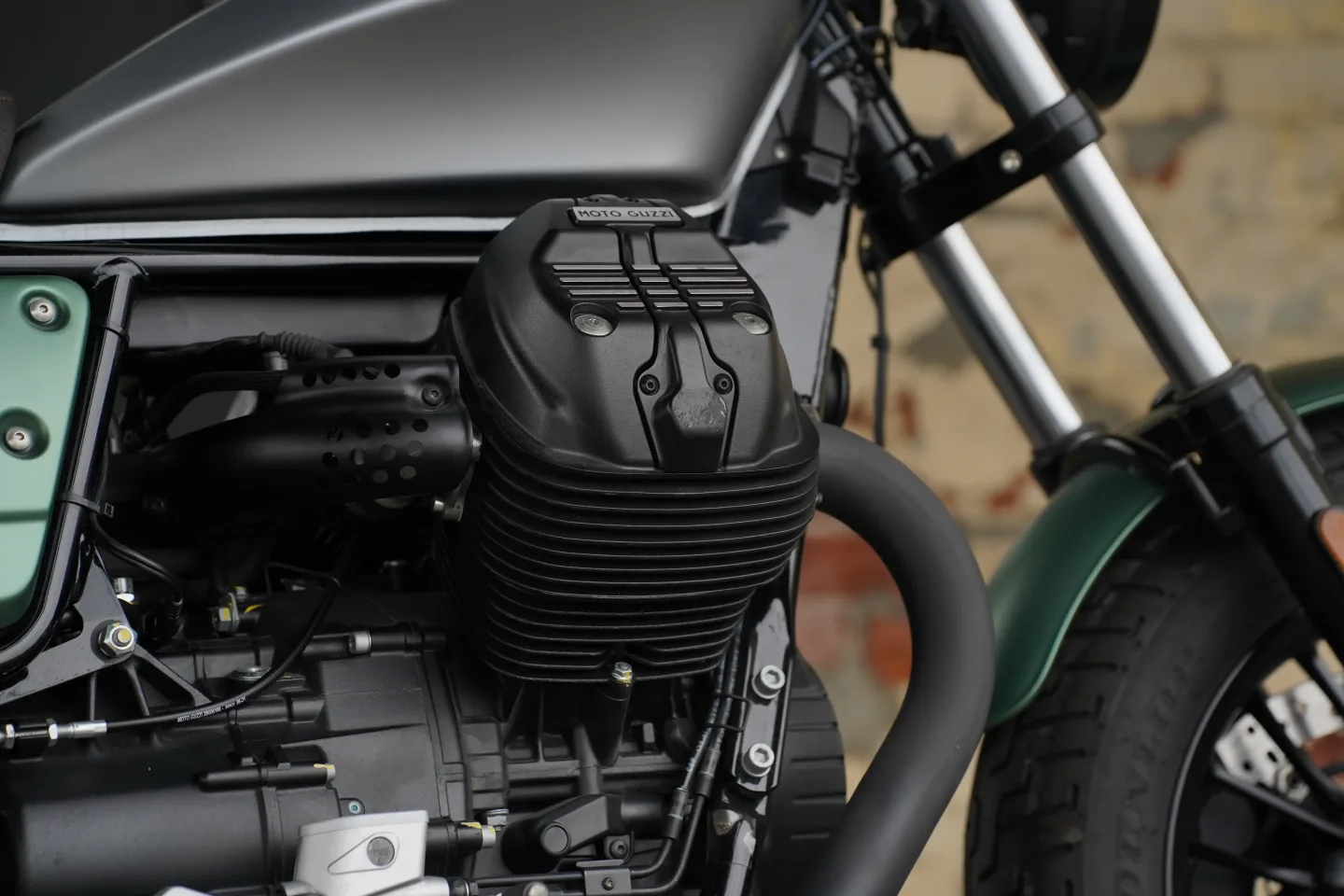 2021 Moto Guzzi V9 Bobber - Centenario