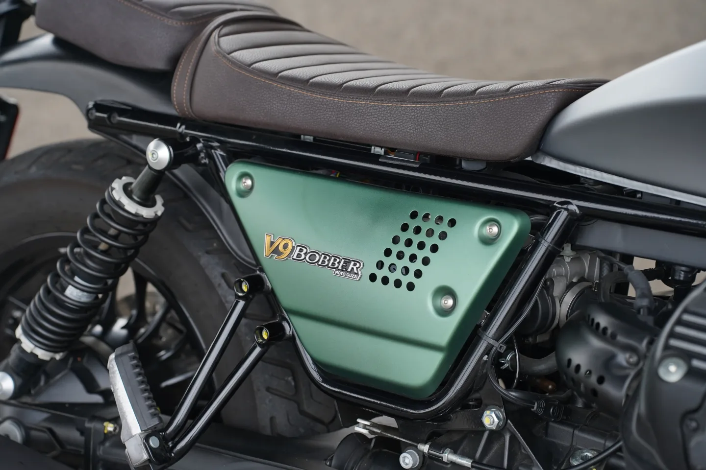 2021 Moto Guzzi V9 Bobber - Centenario