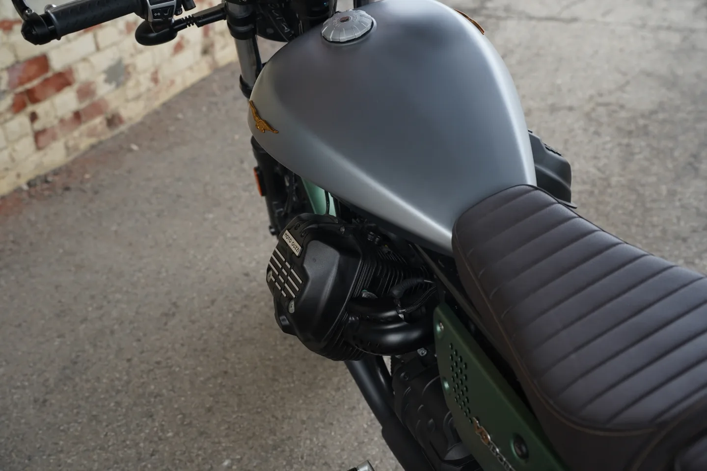 2021 Moto Guzzi V9 Bobber - Centenario