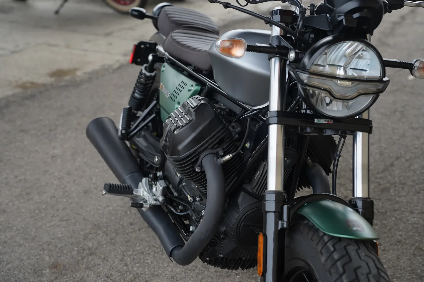 2021 Moto Guzzi V9 Bobber - Centenario