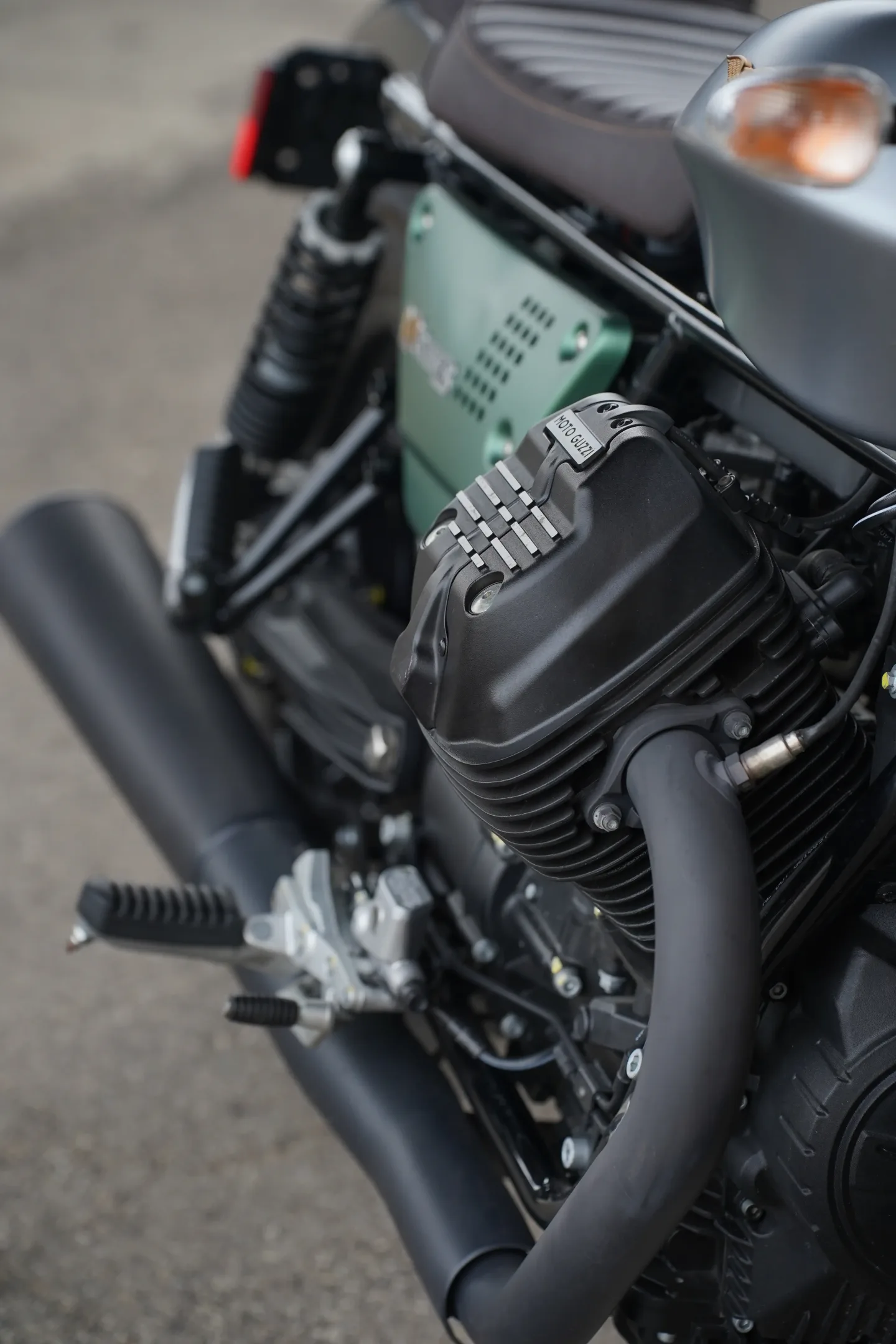 2021 Moto Guzzi V9 Bobber - Centenario