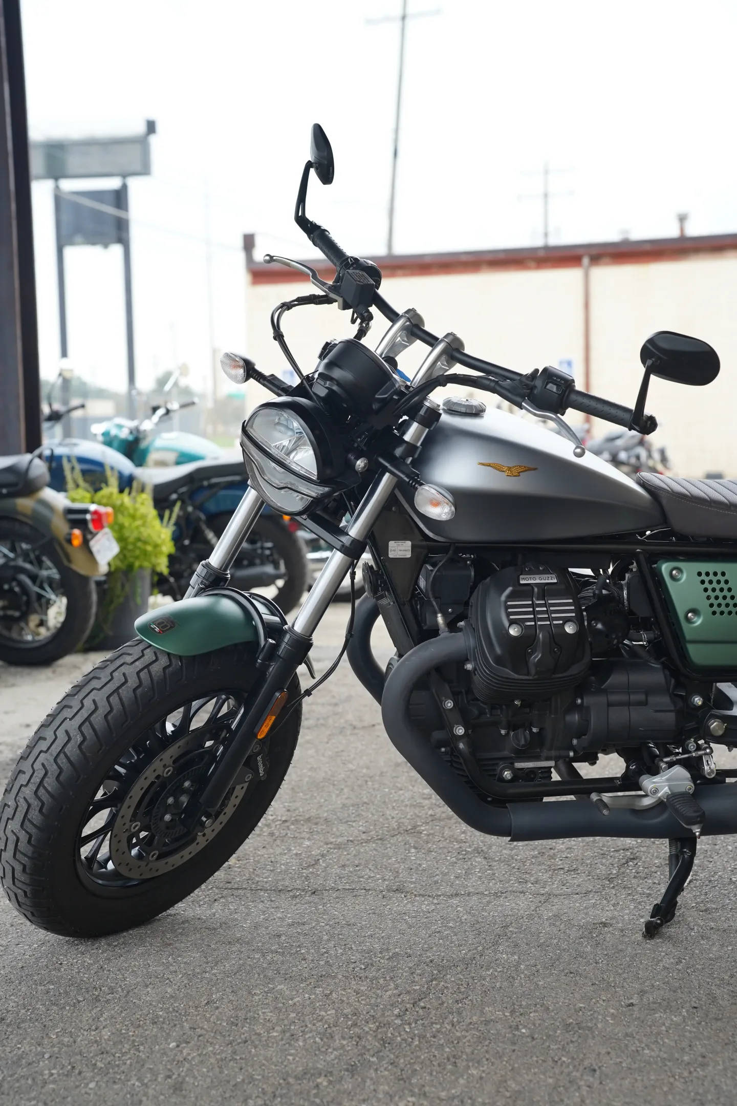 2021 Moto Guzzi V9 Bobber - Centenario