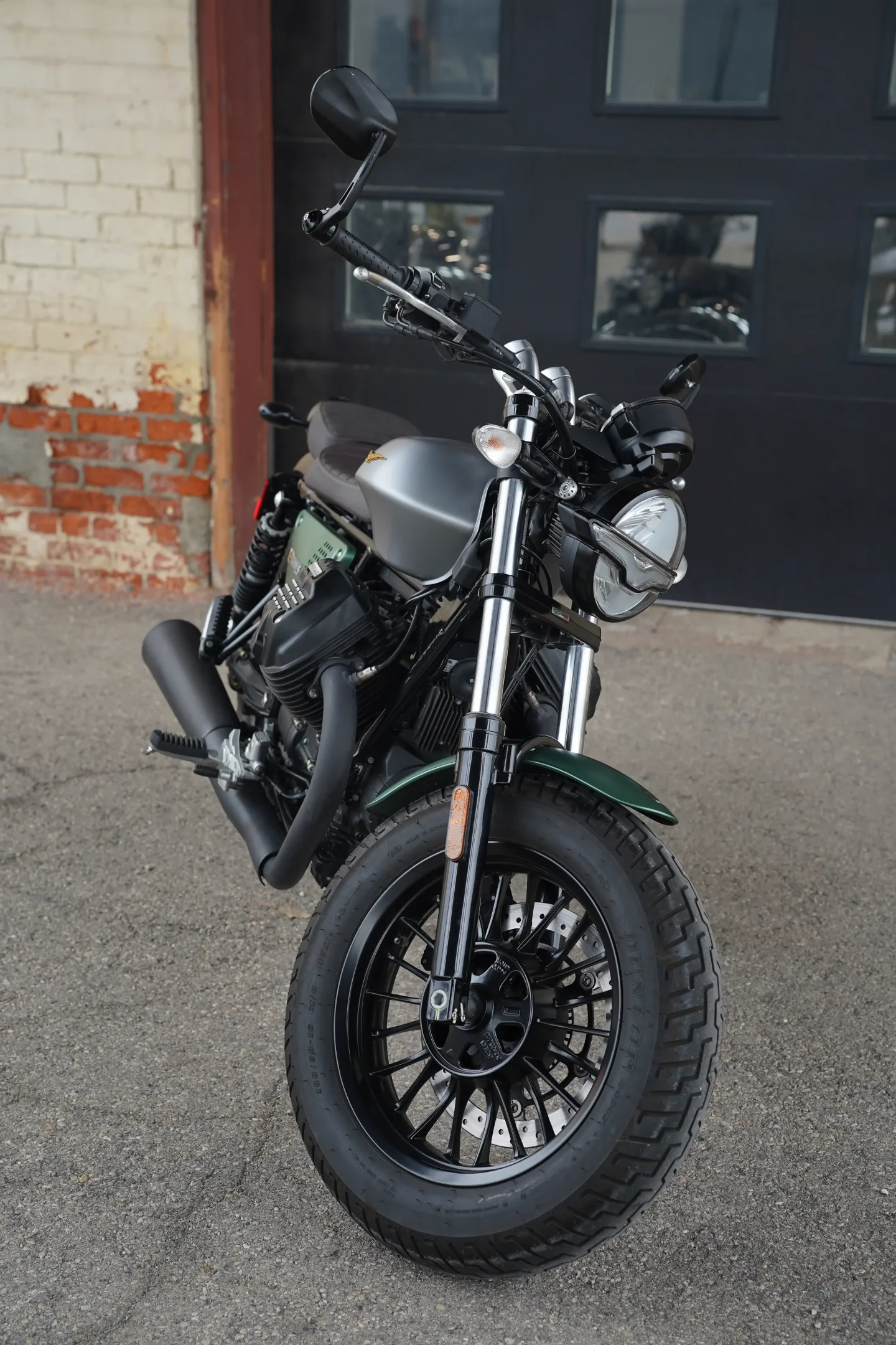 2021 Moto Guzzi V9 Bobber - Centenario