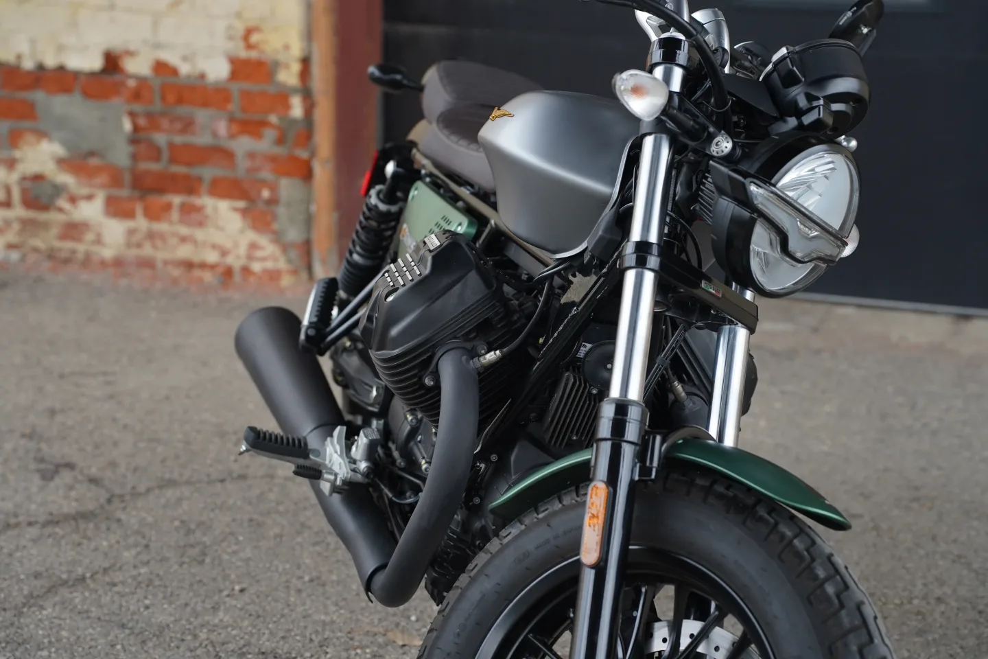 2021 Moto Guzzi V9 Bobber - Centenario