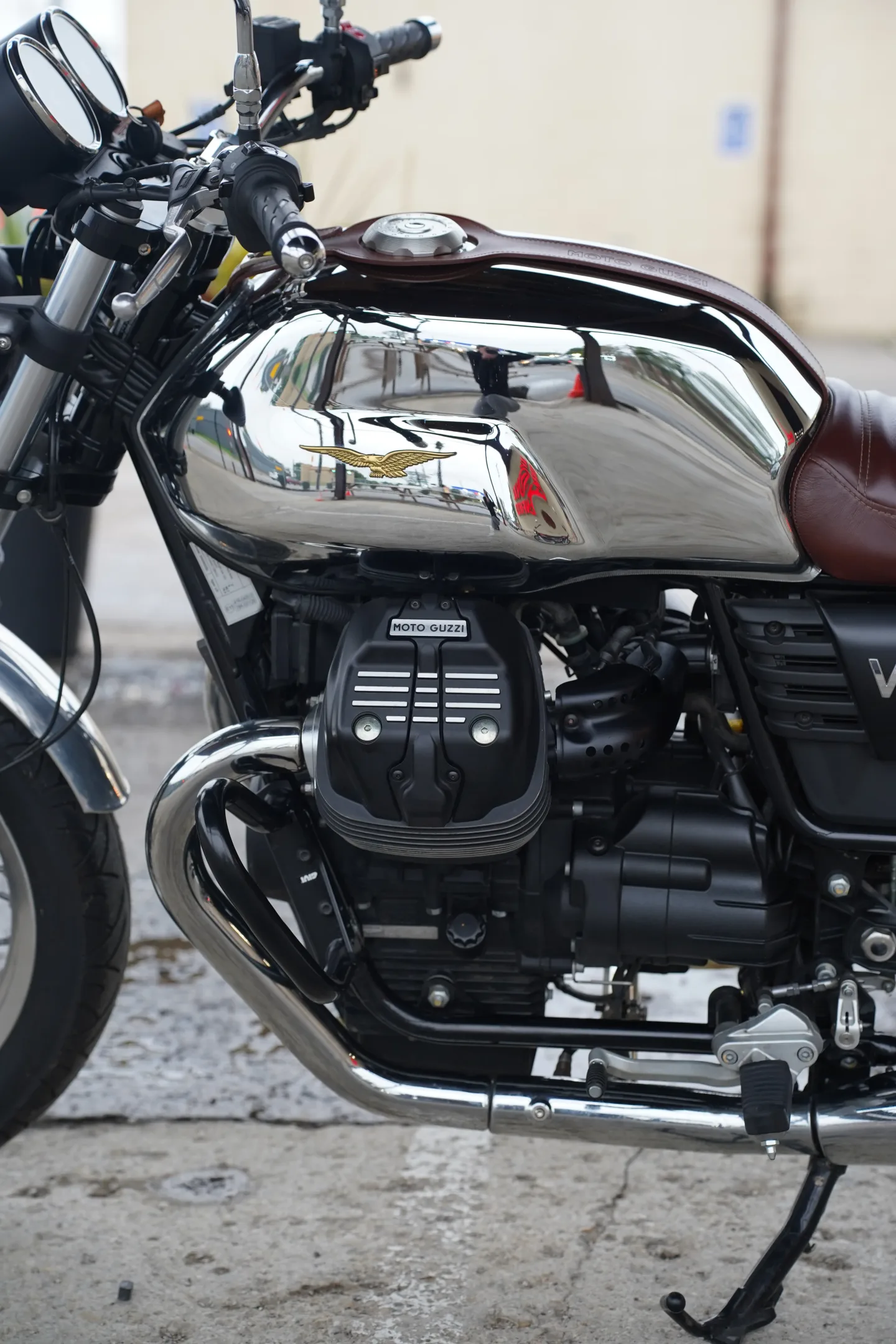 DSC03604 2017 Moto Guzzi V7 III - Anniversario