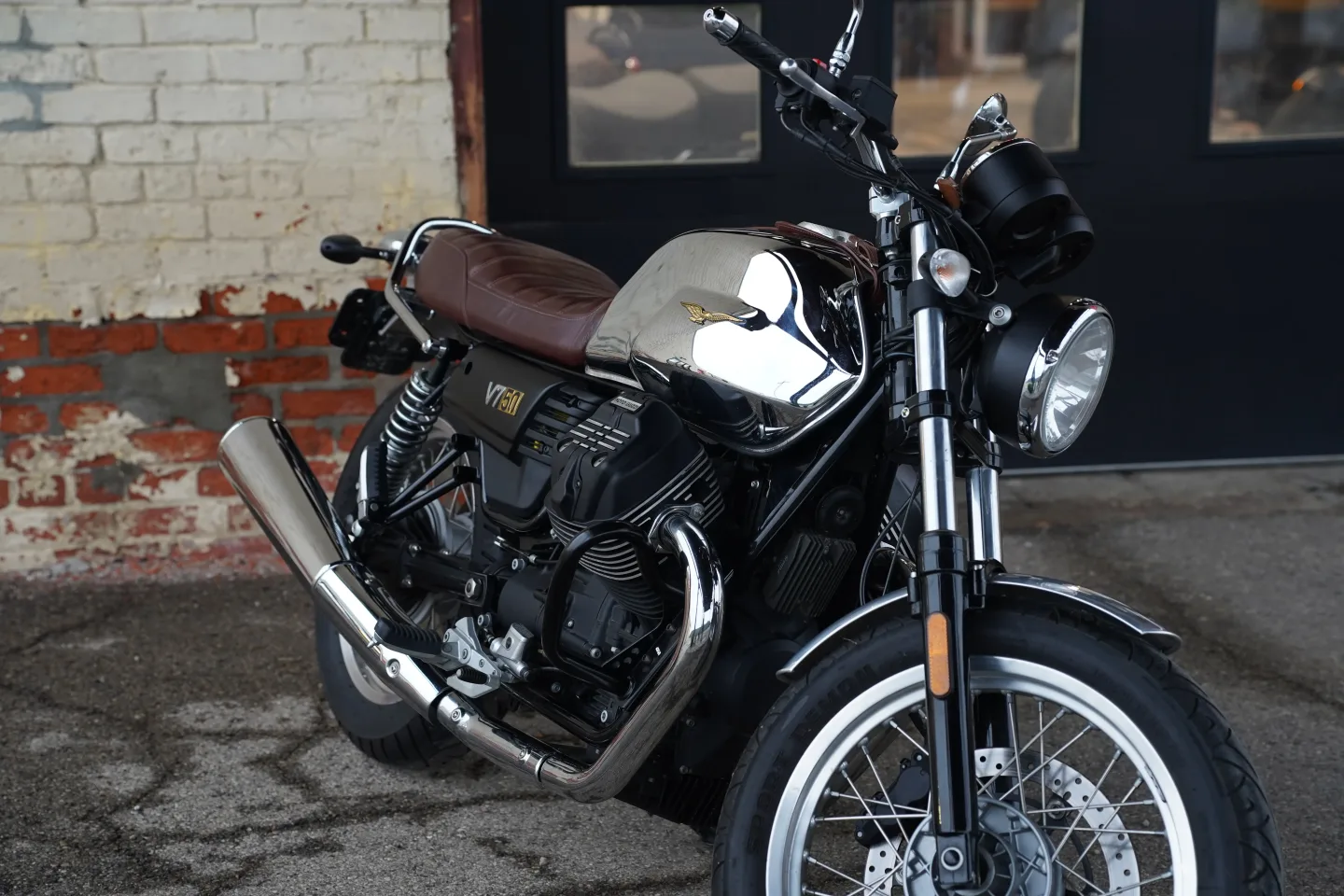 DSC03625 2017 Moto Guzzi V7 III - Anniversario