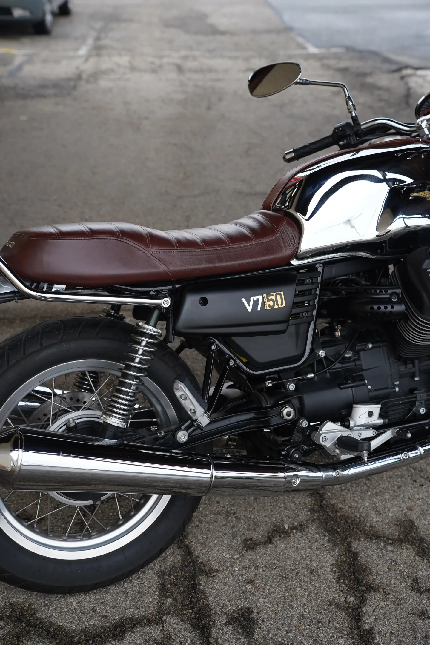 DSC03631 2017 Moto Guzzi V7 III - Anniversario