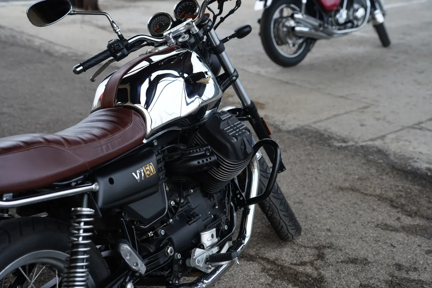 DSC03634 2017 Moto Guzzi V7 III - Anniversario