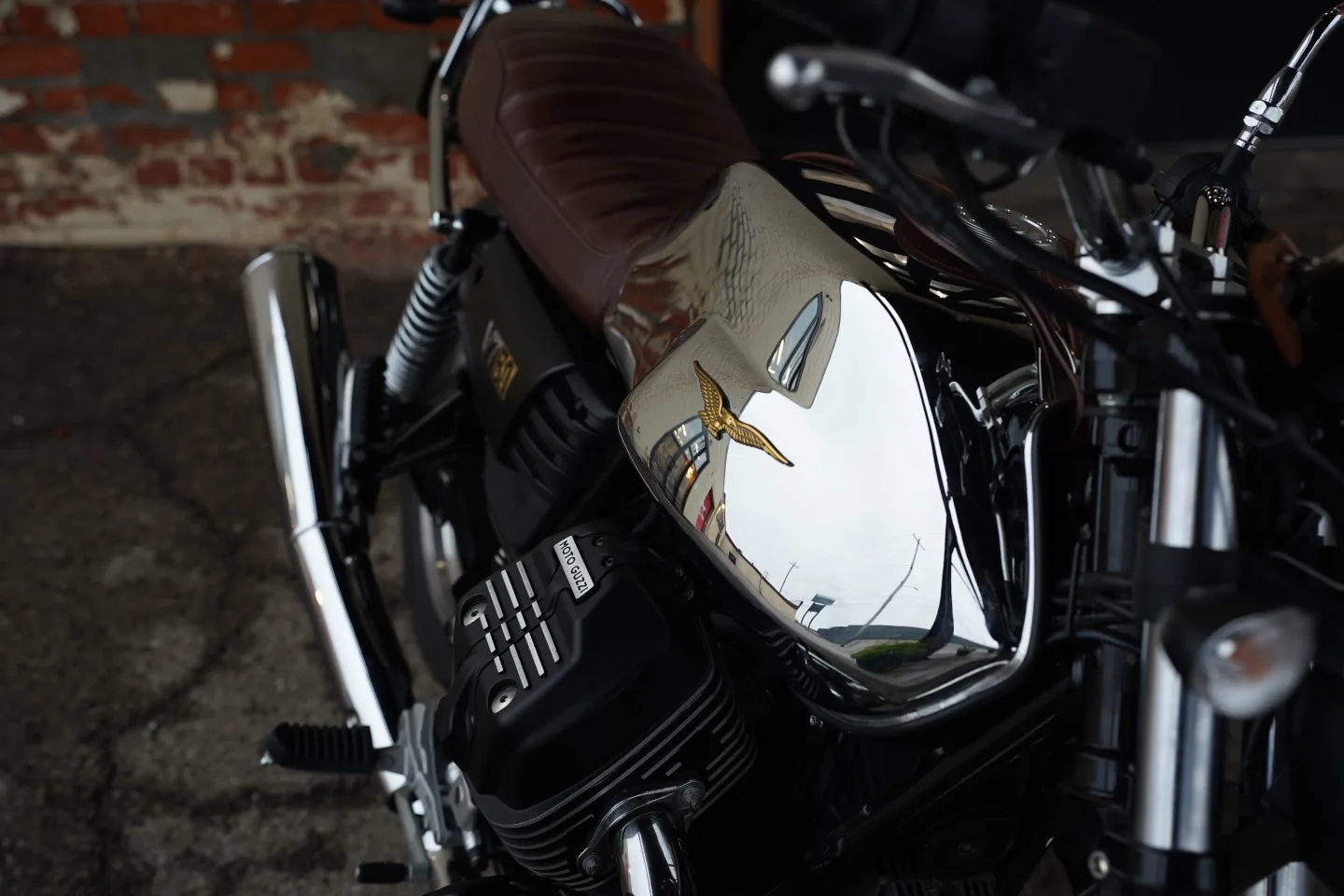 DSC03638 2017 Moto Guzzi V7 III - Anniversario