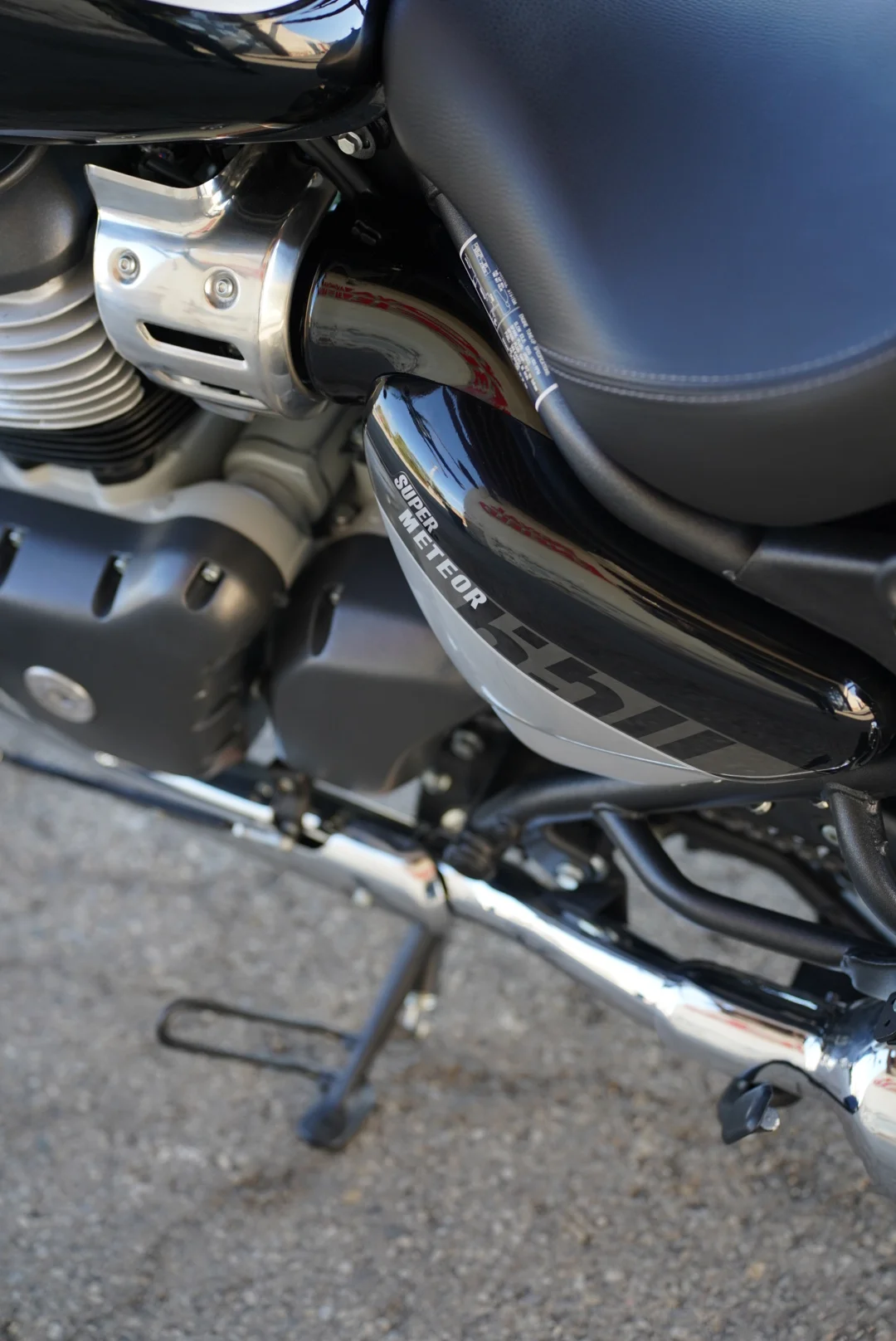 2024 Royal Enfield Super Meteor 650 - Interstellar Grey
