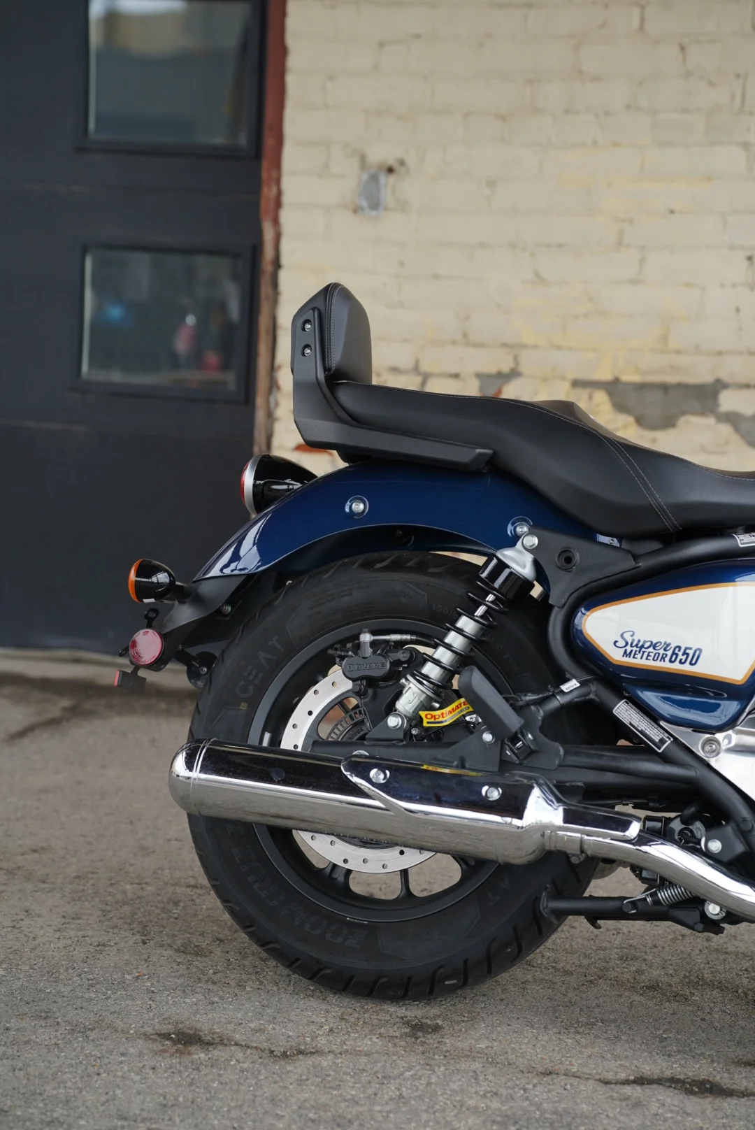 DSC04952 2026 Royal Enfield Super Meteor 650 - Celestial Blue