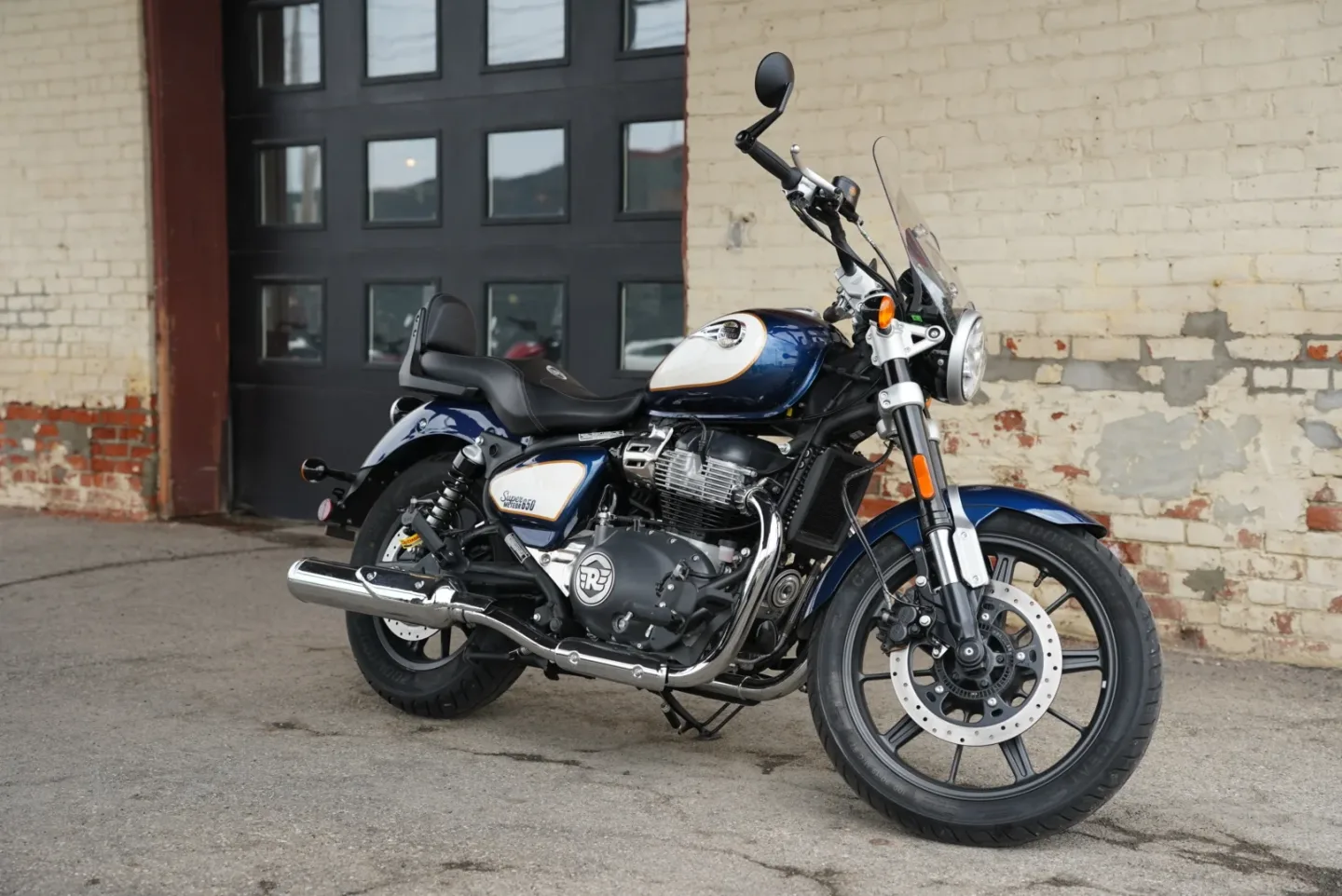 DSC04955 2026 Royal Enfield Super Meteor 650 - Celestial Blue