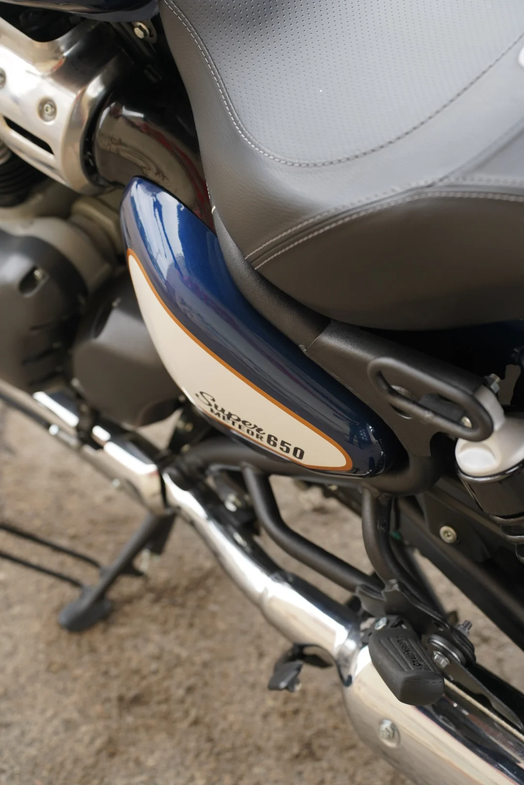 DSC04966 2026 Royal Enfield Super Meteor 650 - Celestial Blue