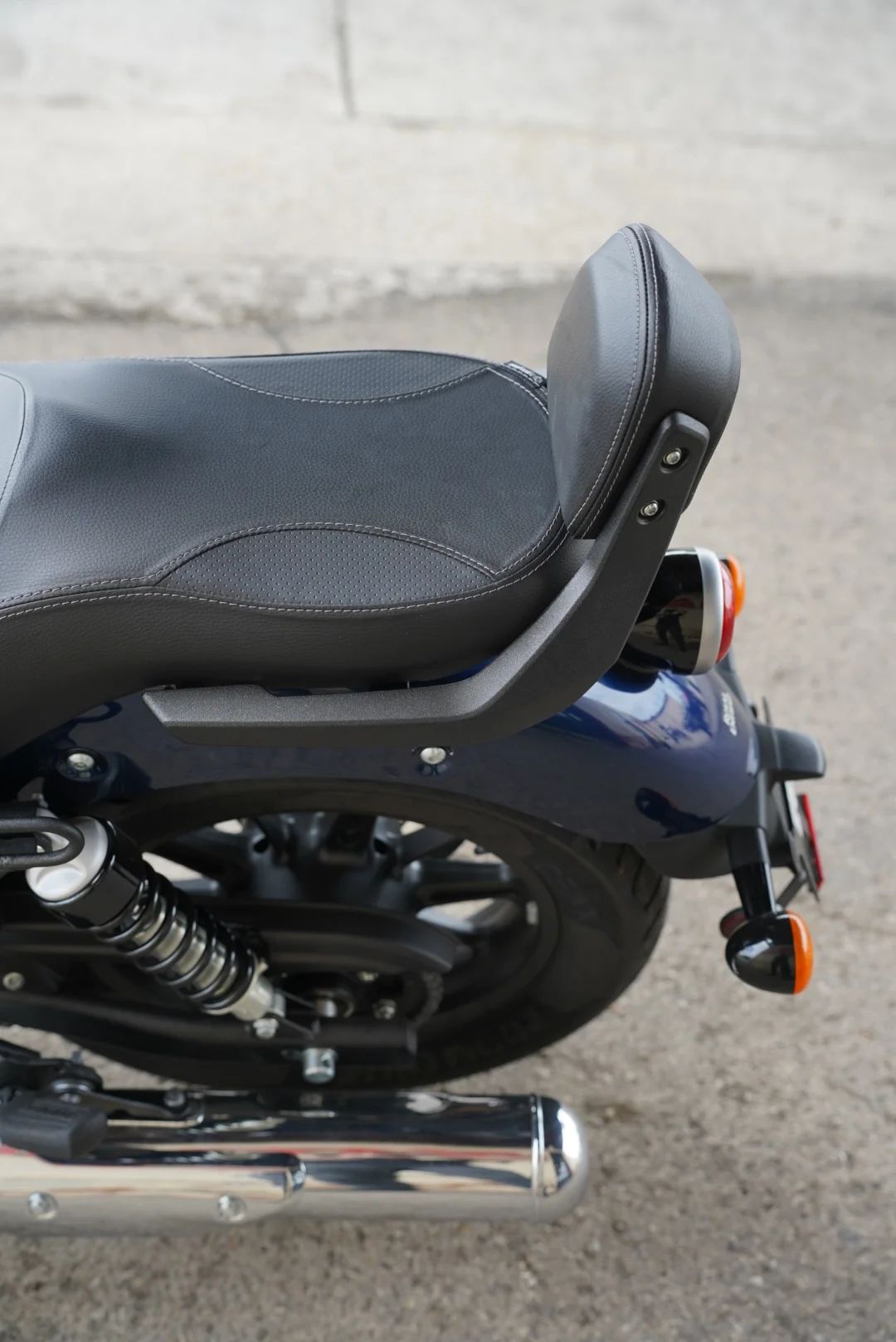 DSC04967 2026 Royal Enfield Super Meteor 650 - Celestial Blue