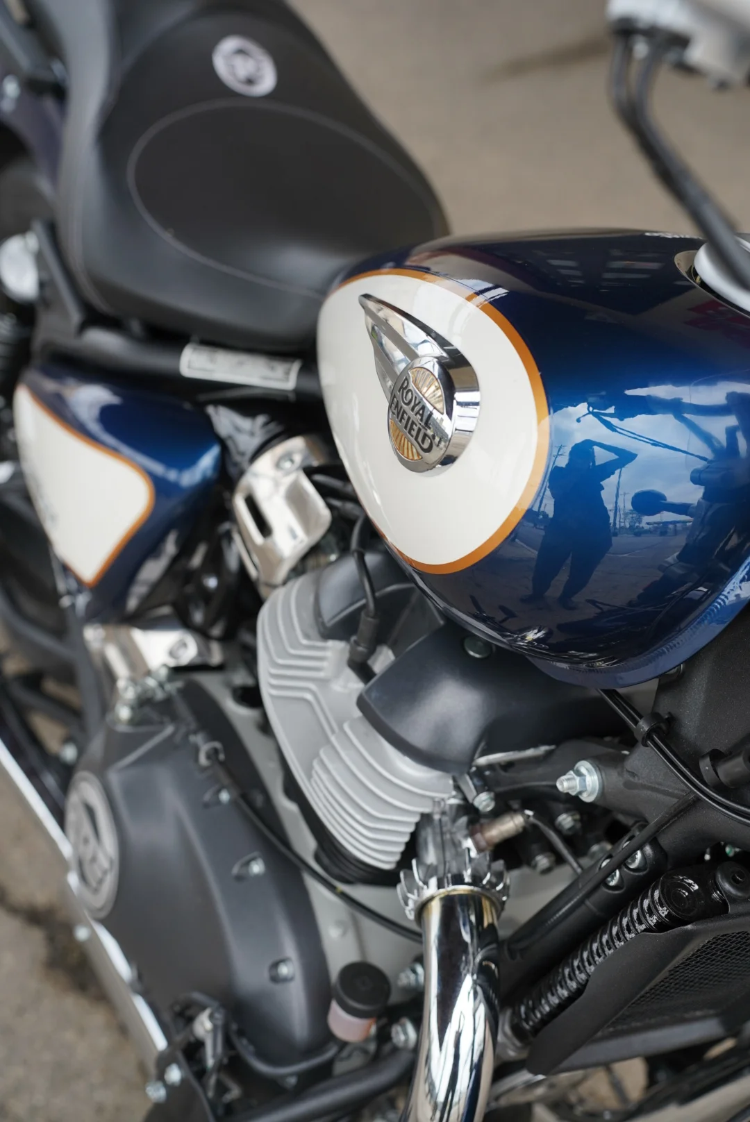 DSC04975 2026 Royal Enfield Super Meteor 650 - Celestial Blue