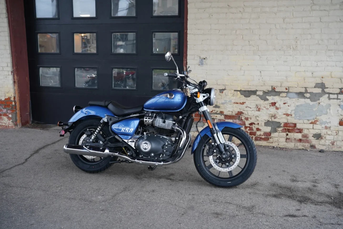 DSC05249 2024 Royal Enfield Super Meteor 650 - Astral Blue