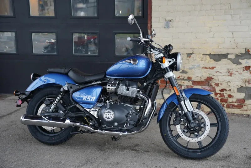 DSC05250 2024 Royal Enfield Super Meteor 650 - Astral Blue