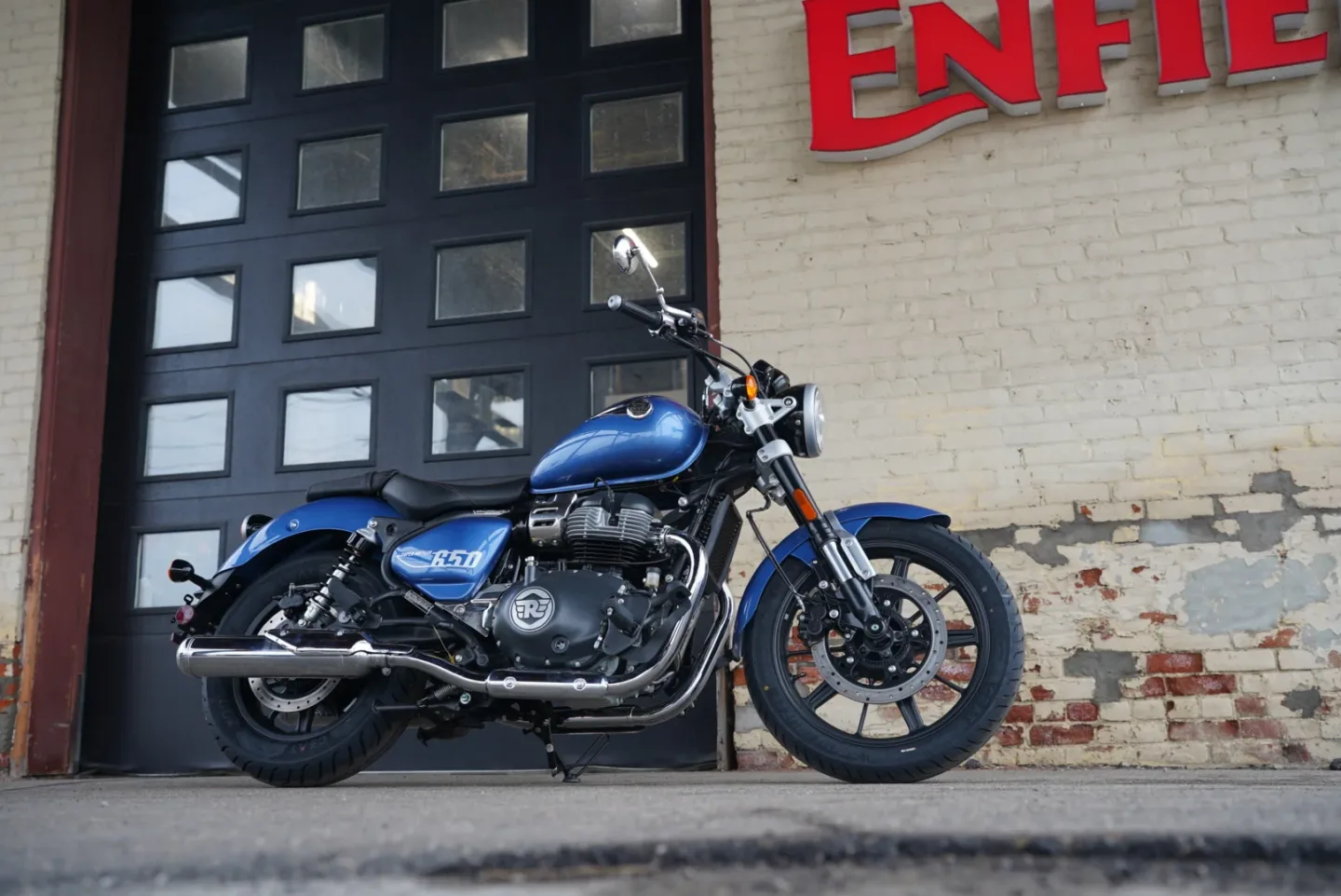 DSC05255 2024 Royal Enfield Super Meteor 650 - Astral Blue