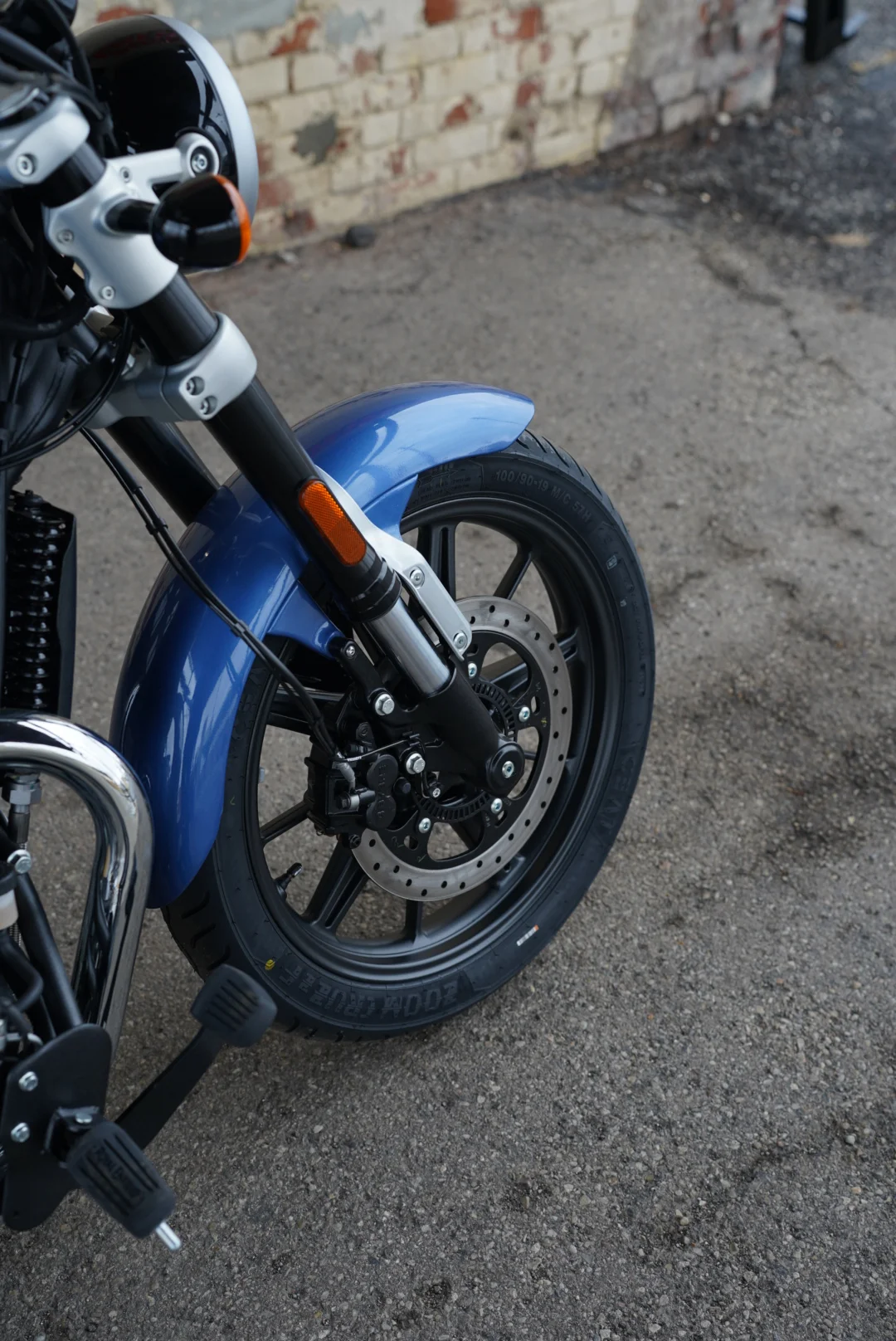 DSC05262 2024 Royal Enfield Super Meteor 650 - Astral Blue