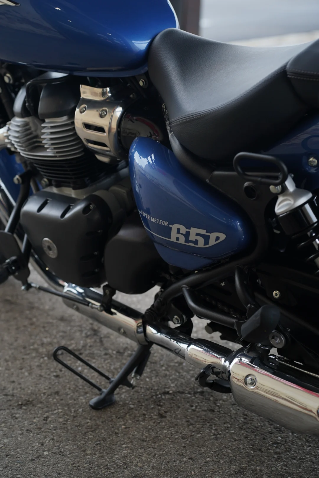 DSC05280 2024 Royal Enfield Super Meteor 650 - Astral Blue