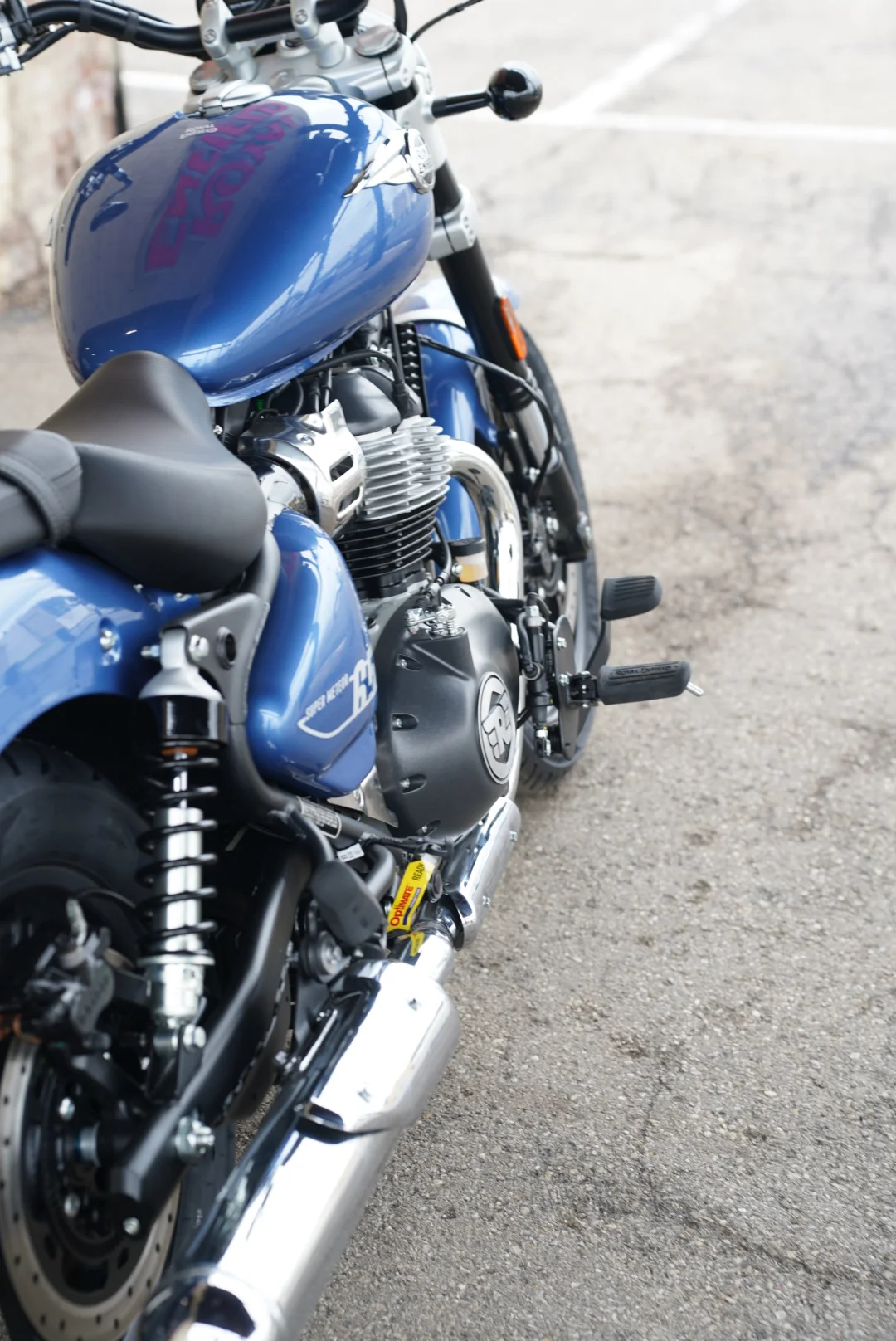 DSC05292 2024 Royal Enfield Super Meteor 650 - Astral Blue