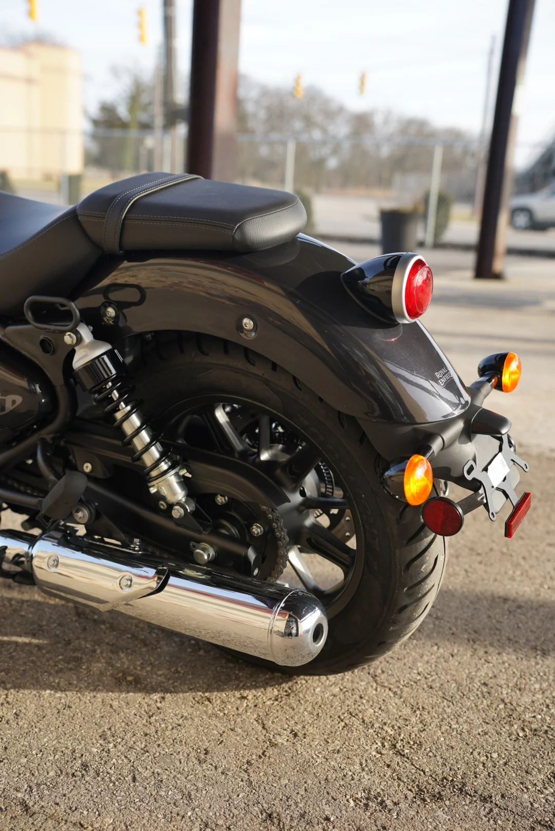 DSC05588 2027 Royal Enfield Super Meteor 650 - Astral Black