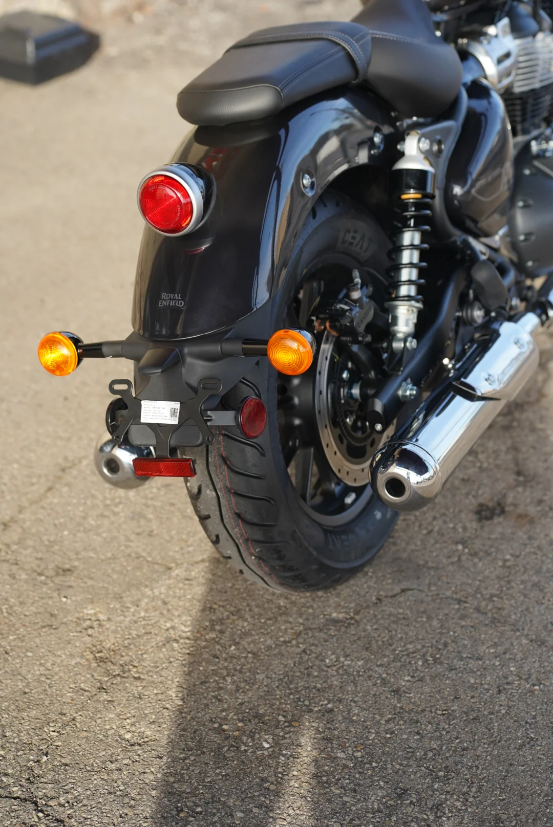 DSC05595 2027 Royal Enfield Super Meteor 650 - Astral Black